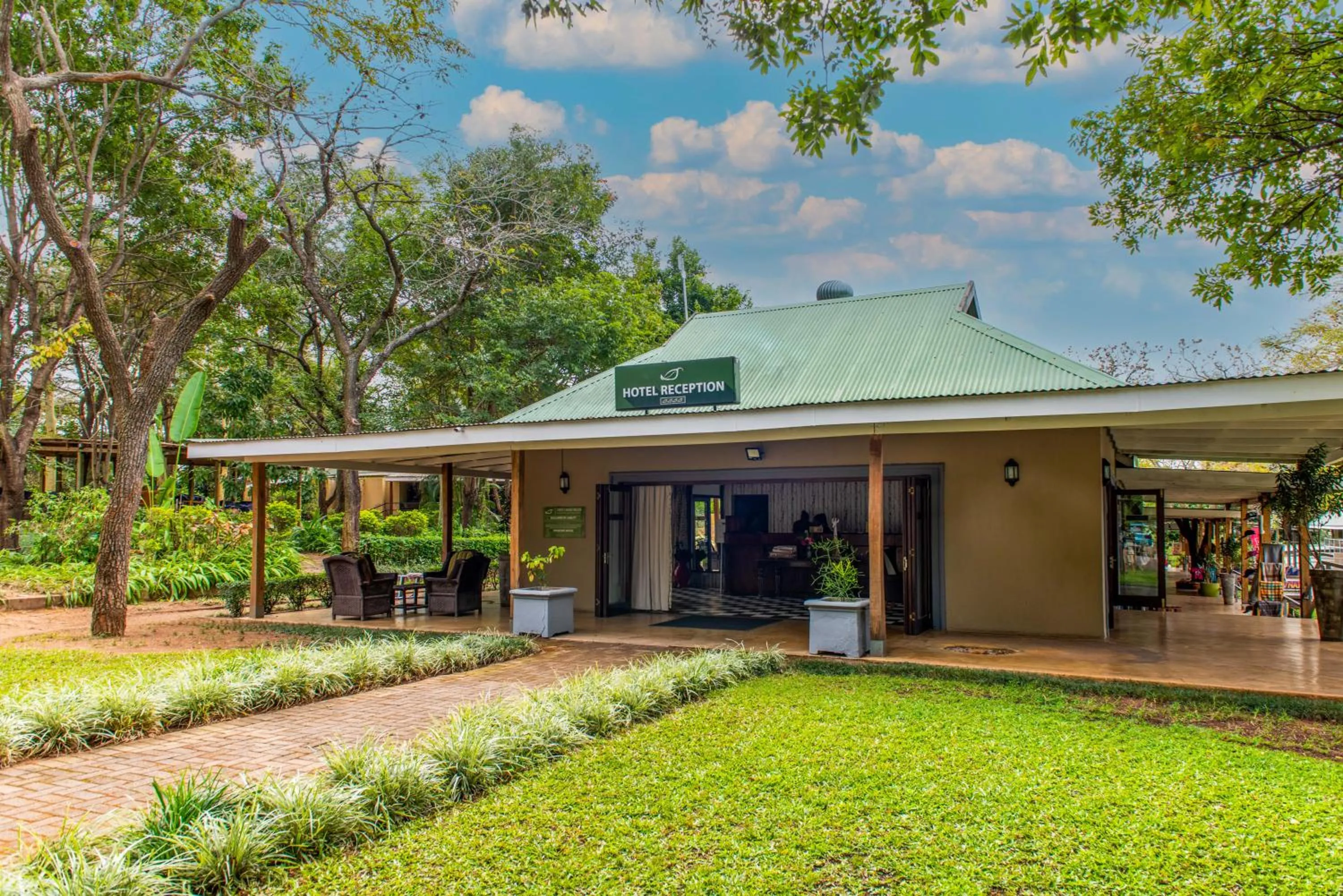 Lobby or reception in Perry's Bridge Hollow Boutique Hotel
