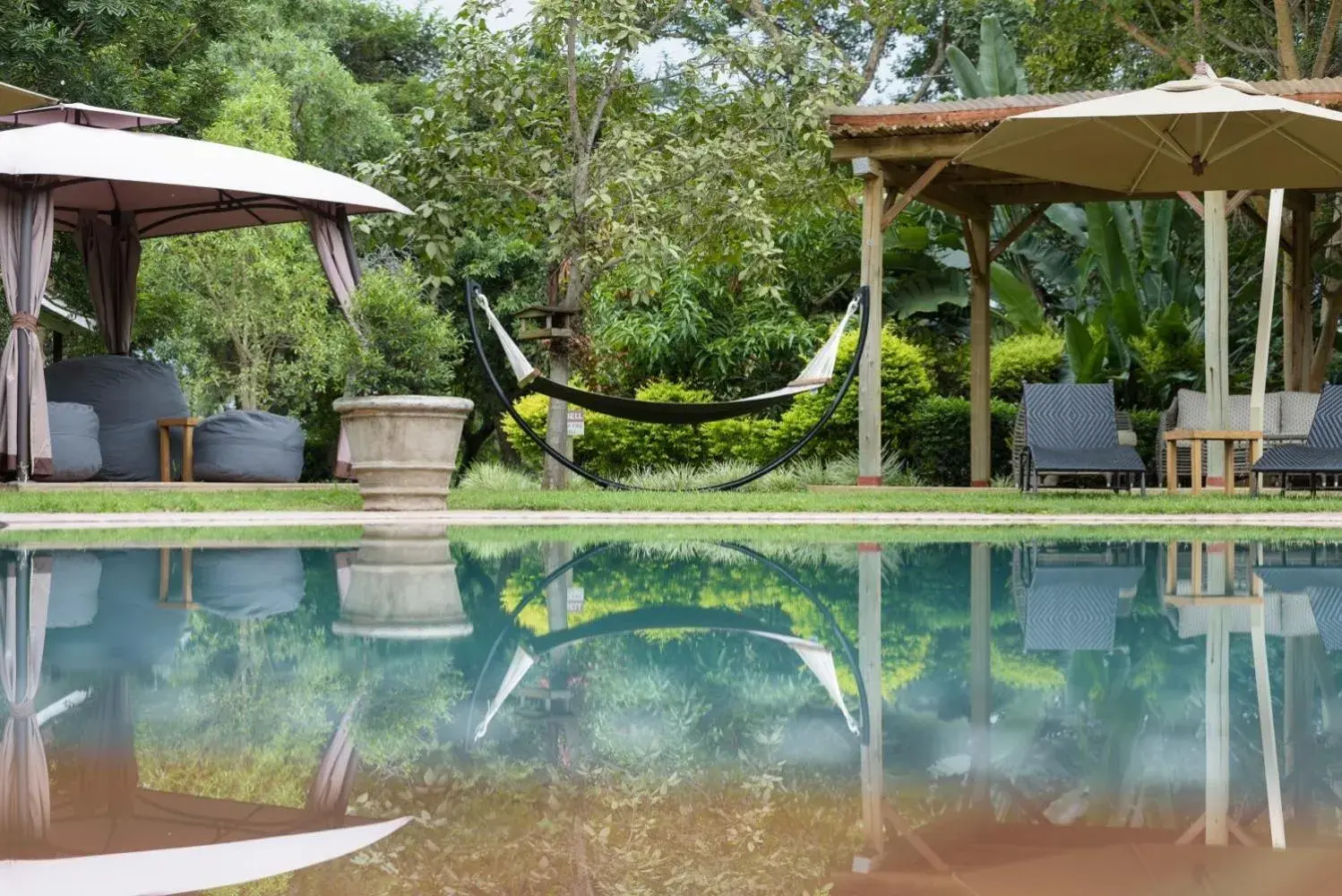 Swimming pool in Perry's Bridge Hollow Boutique Hotel Swimming pool in Perry's Bridge Hollow Boutique Hotel