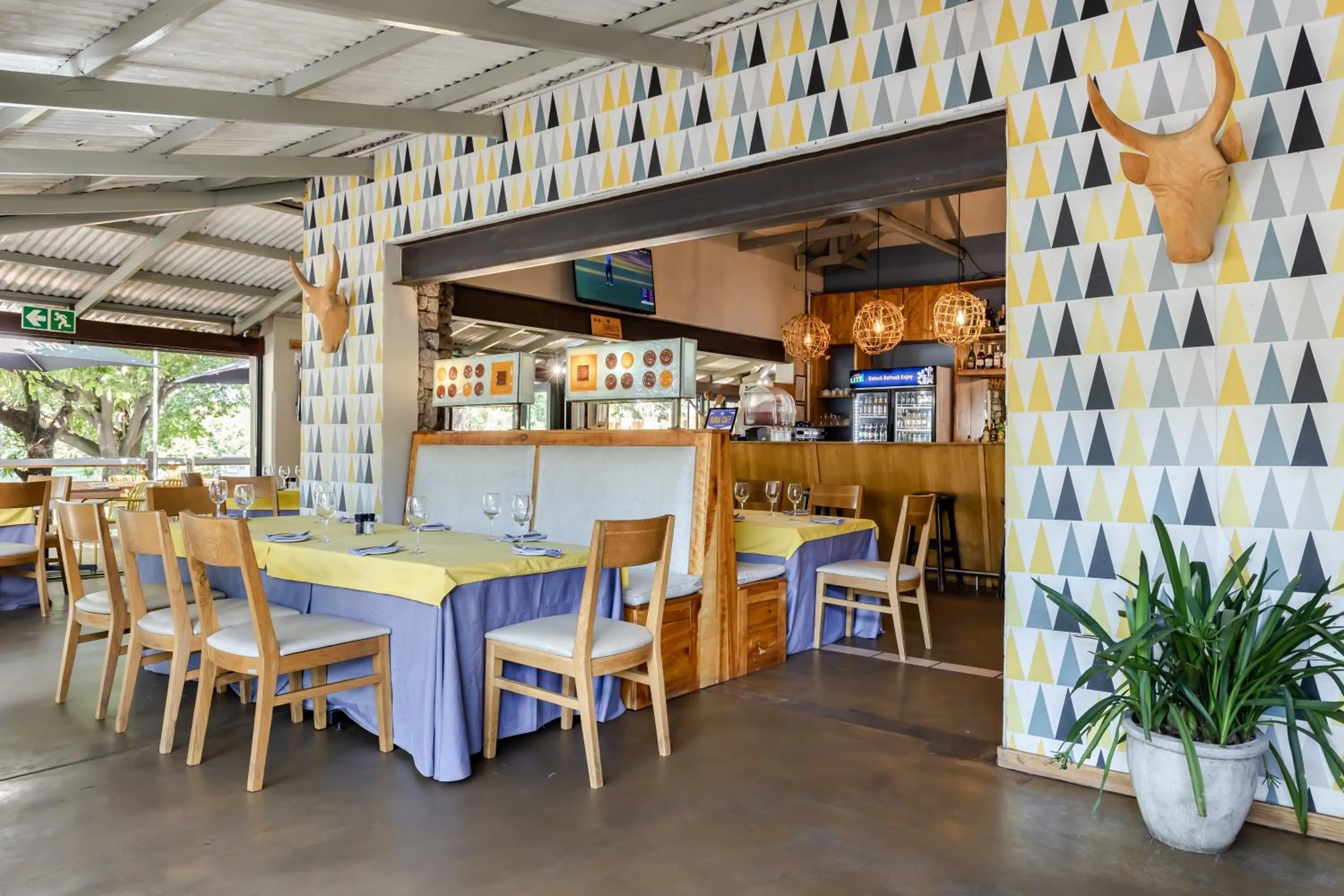 Restaurant/places to eat in Perry's Bridge Hollow Boutique Hotel