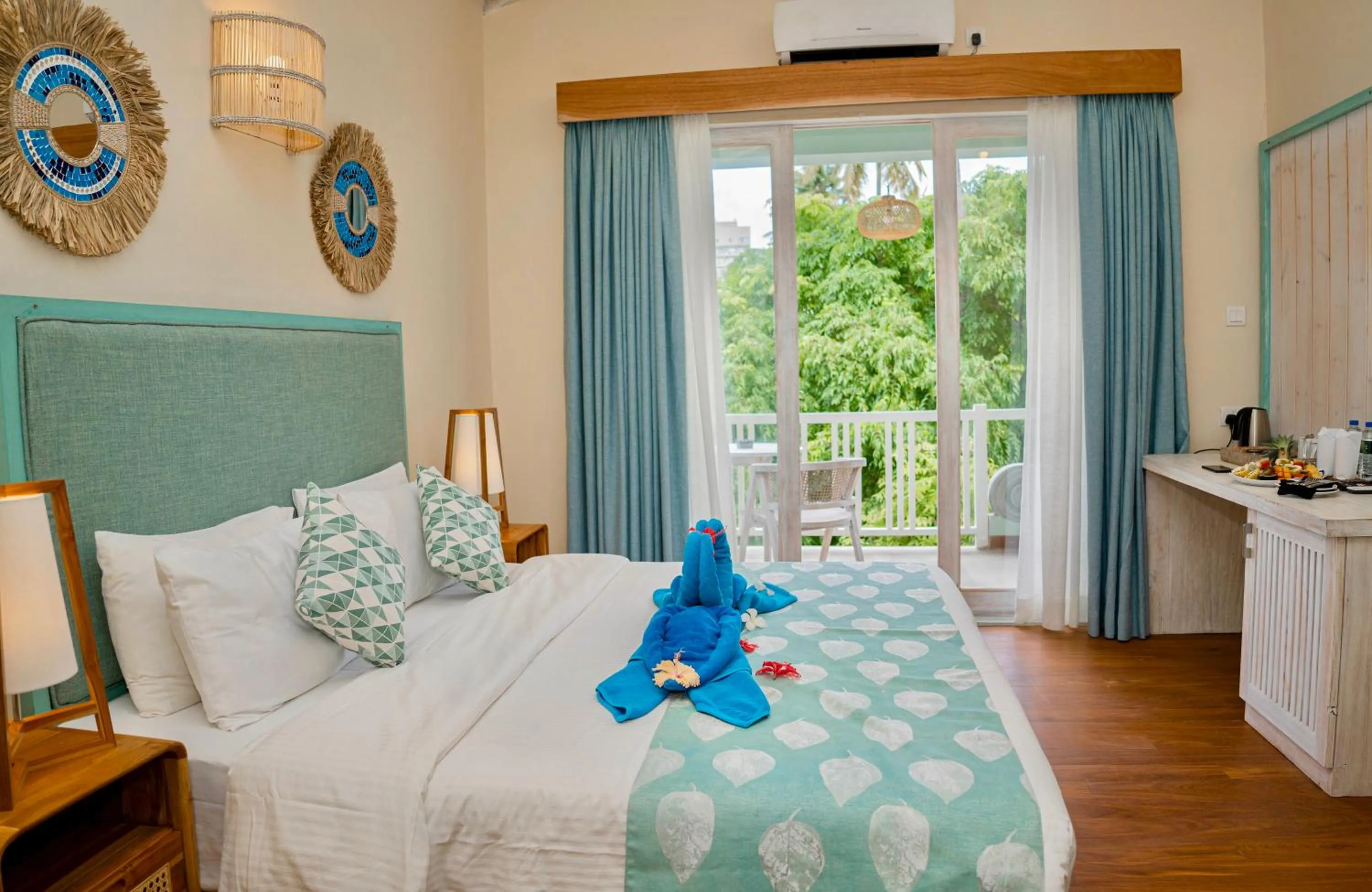 Bed in Thaproban Beach House