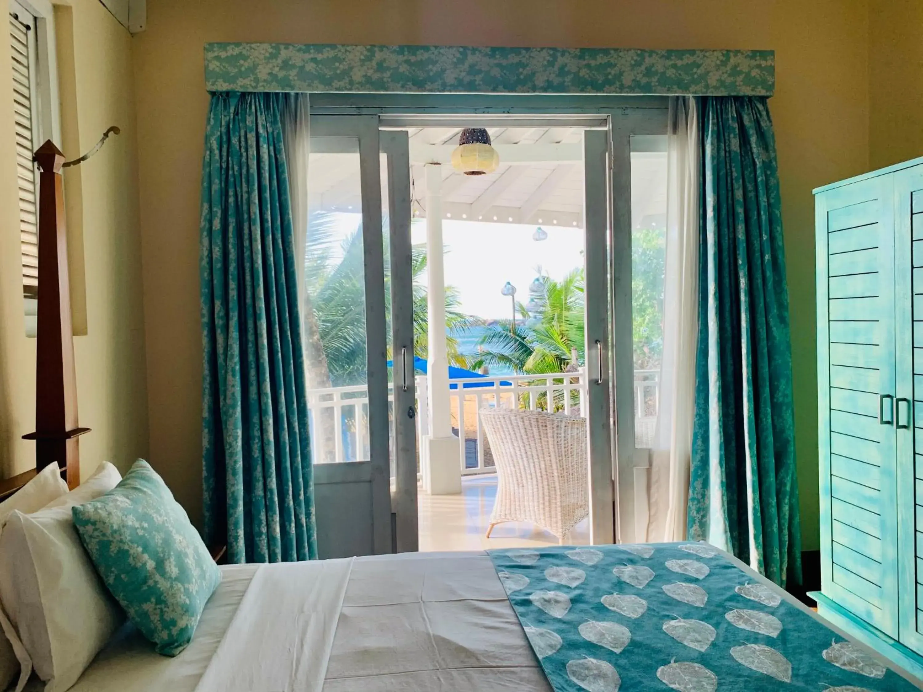 View (from property/room), Bed in Thaproban Beach House View (from property/room), Bed in Thaproban Beach House