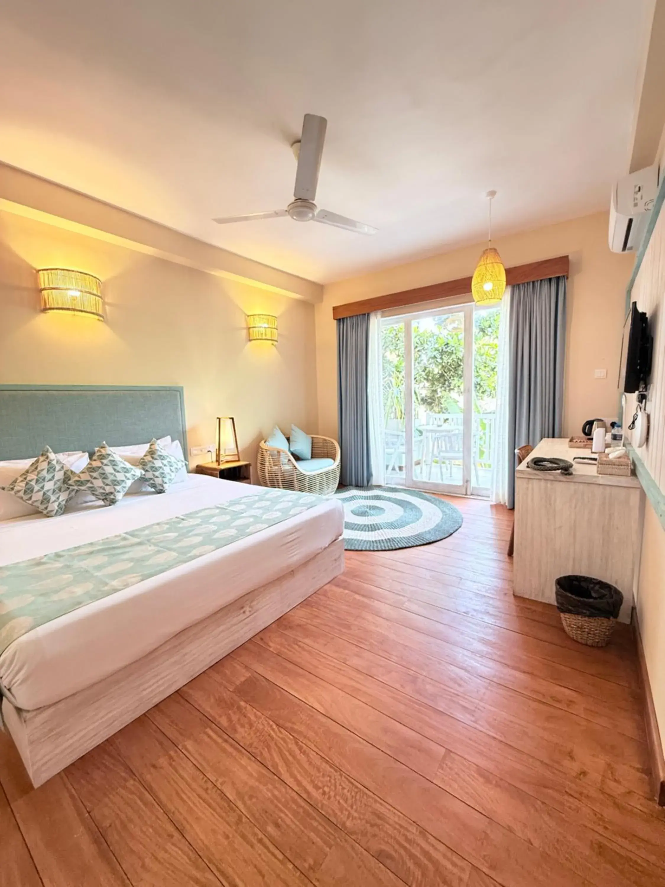 Bedroom, Bed in Thaproban Beach House Bedroom, Bed in Thaproban Beach House