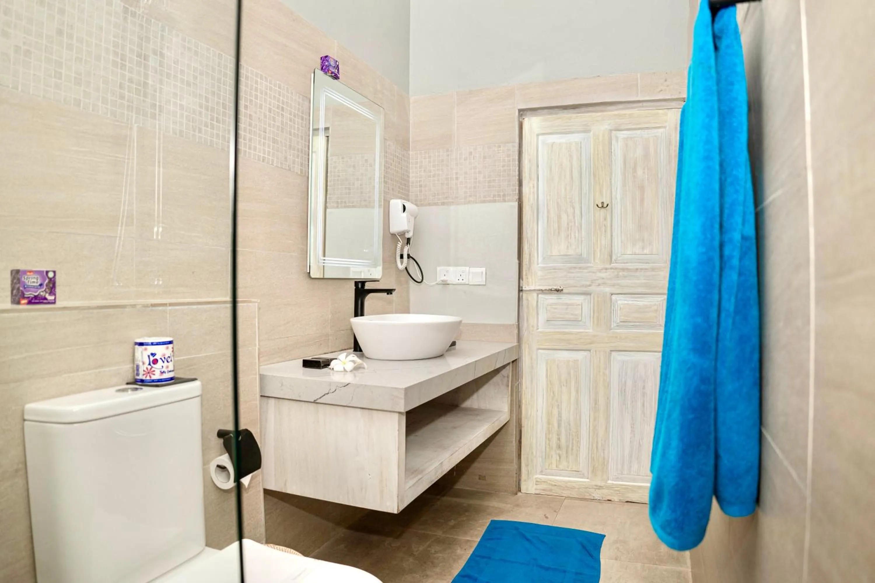 Bathroom in Thaproban Beach House