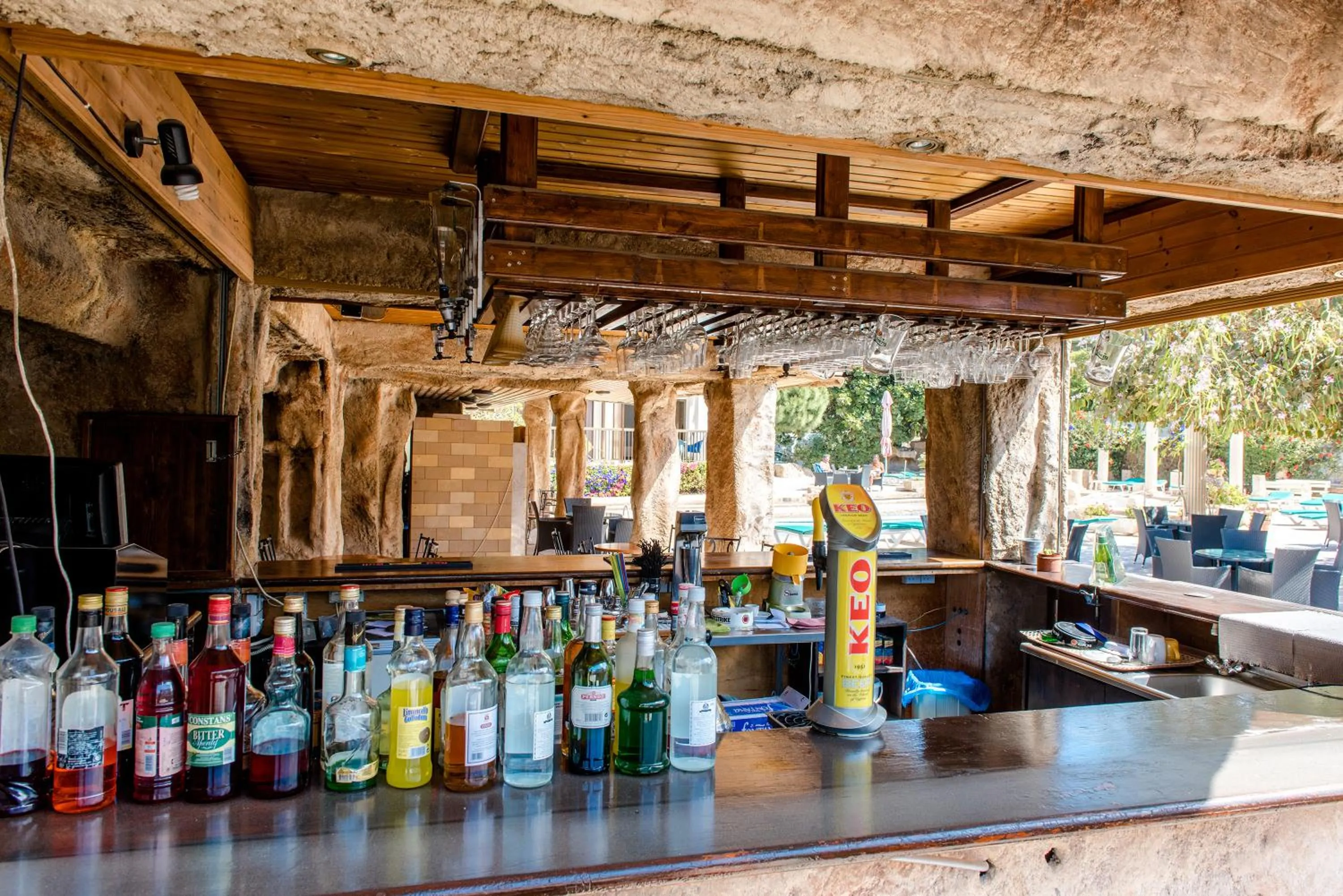 Alcoholic drinks in King's Hotel