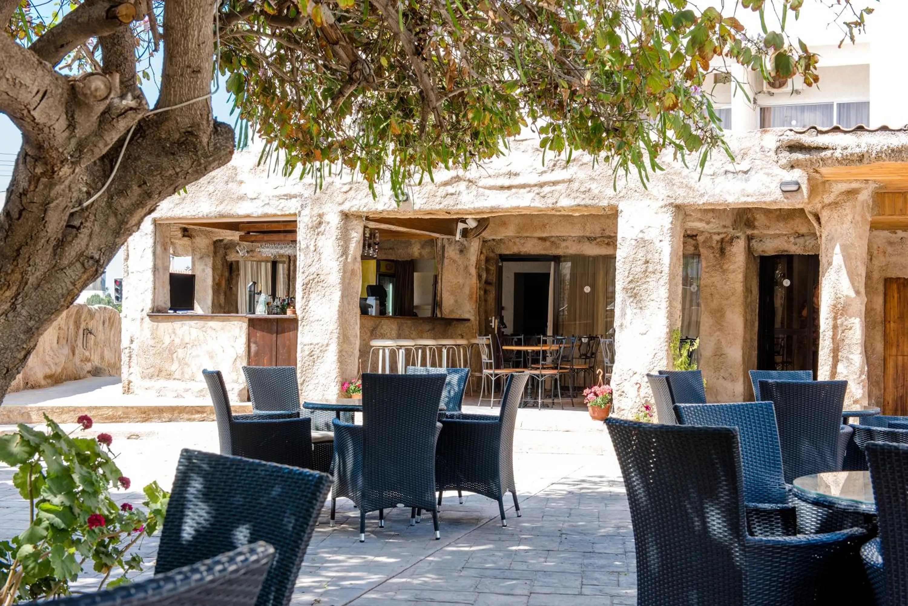 Alcoholic drinks in King's Hotel