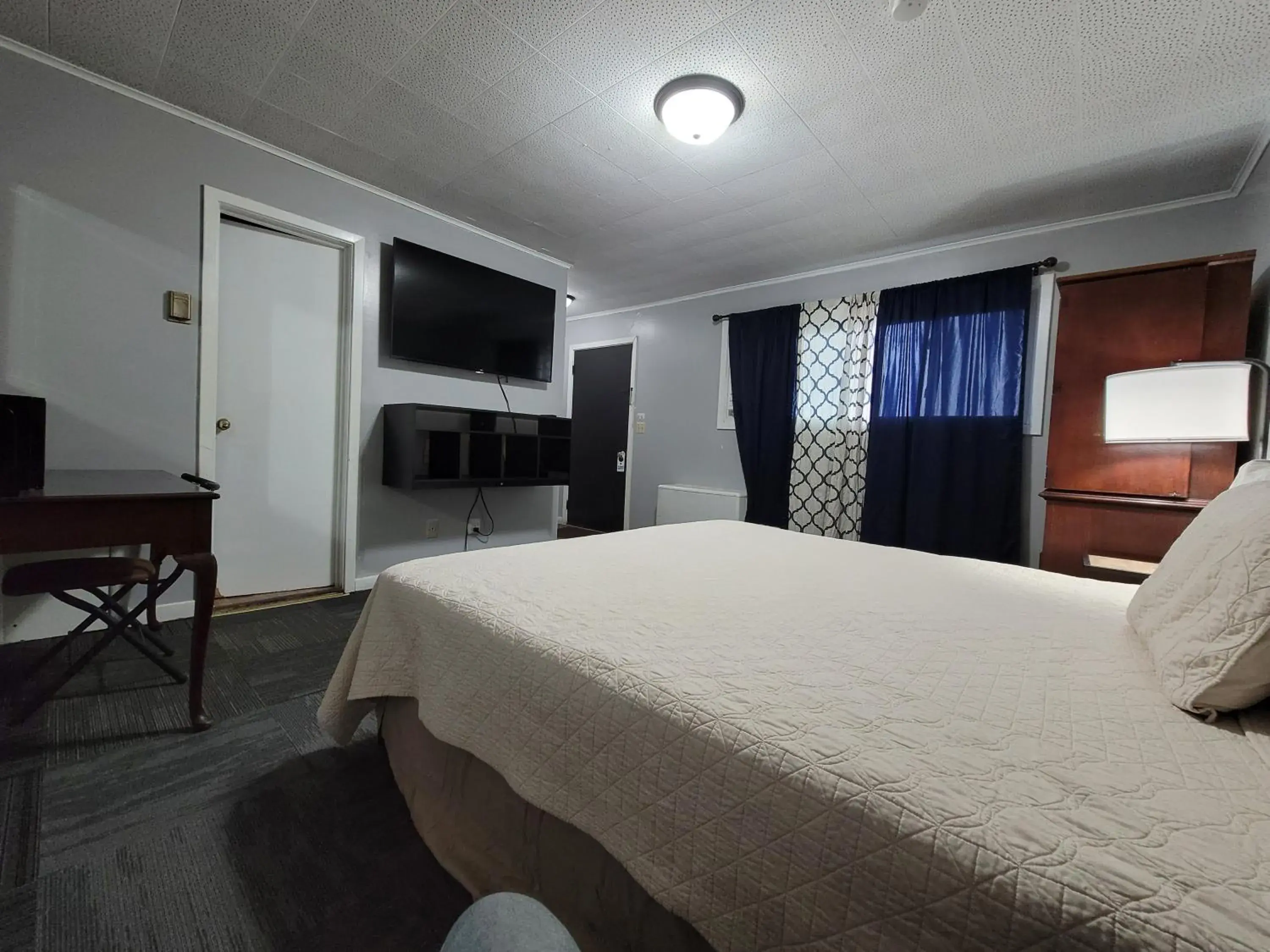 Deluxe King Studio in Fiesta City Motel Deluxe King Studio in Fiesta City Motel