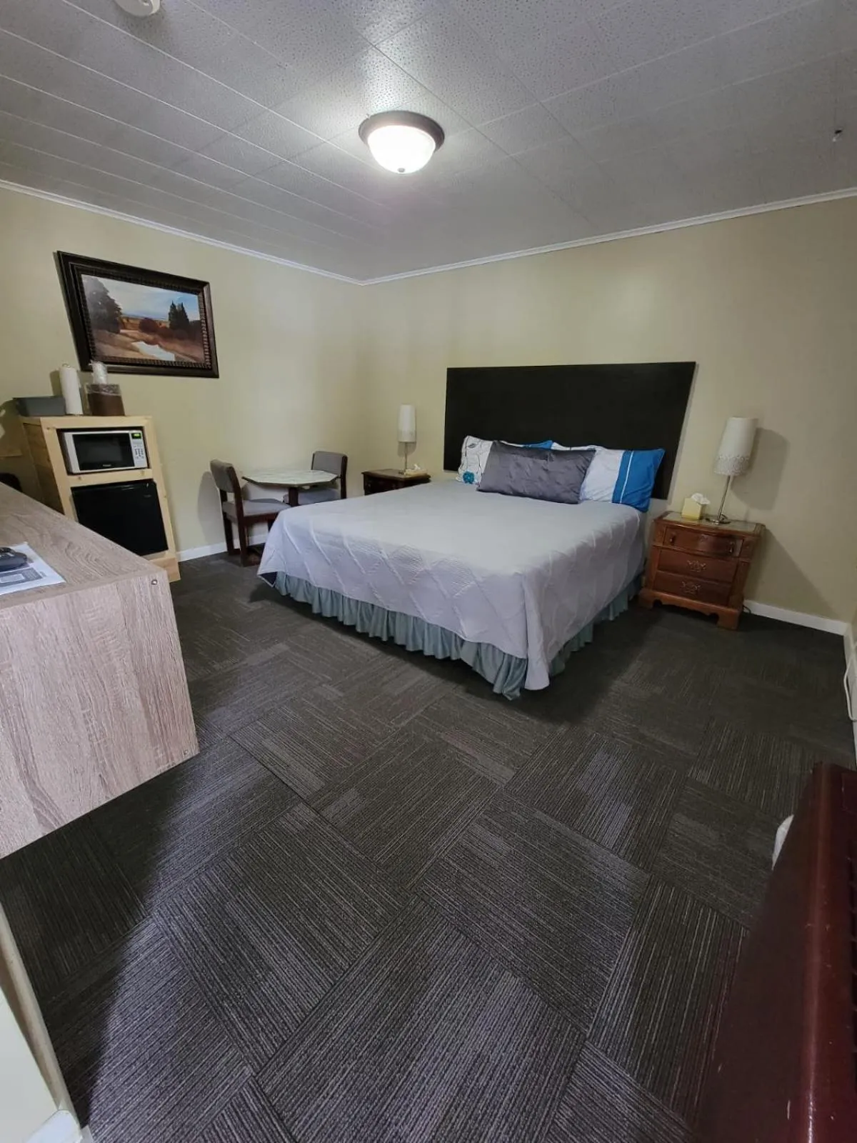 Bed in Fiesta City Motel