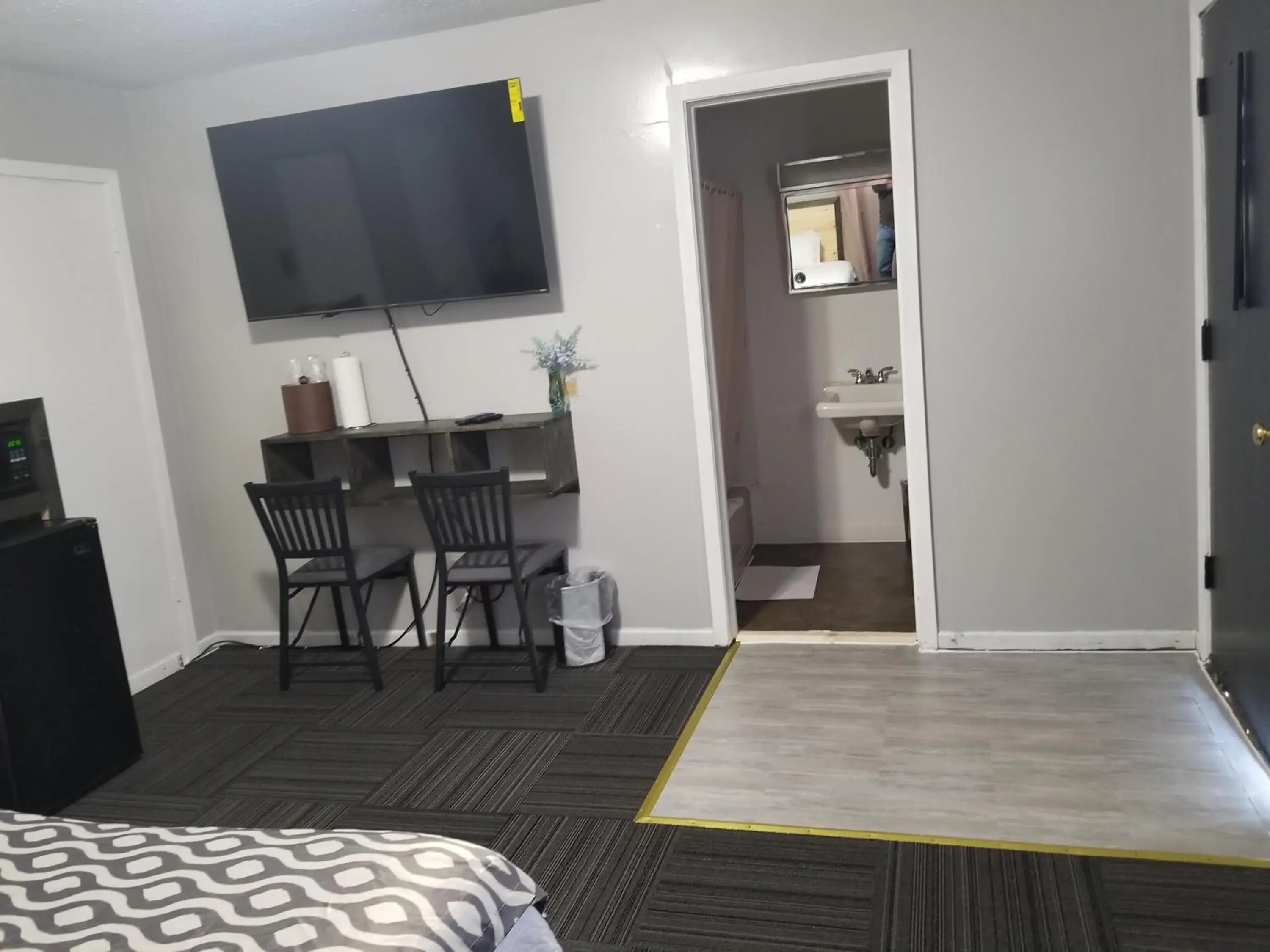 Bed in Fiesta City Motel Bed in Fiesta City Motel