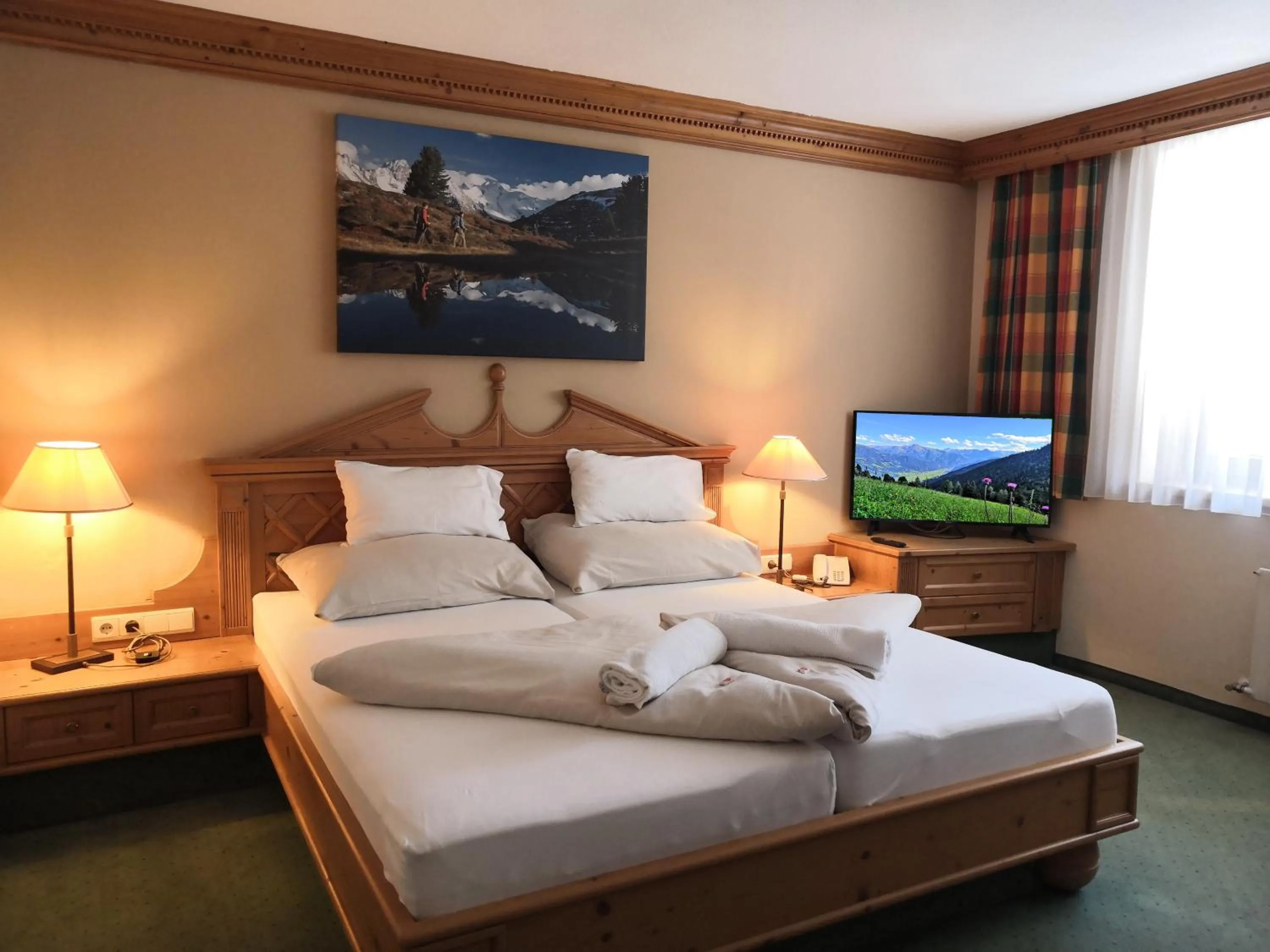 Photo of the whole room, Bed in SCOL Sporthotel Zillertal