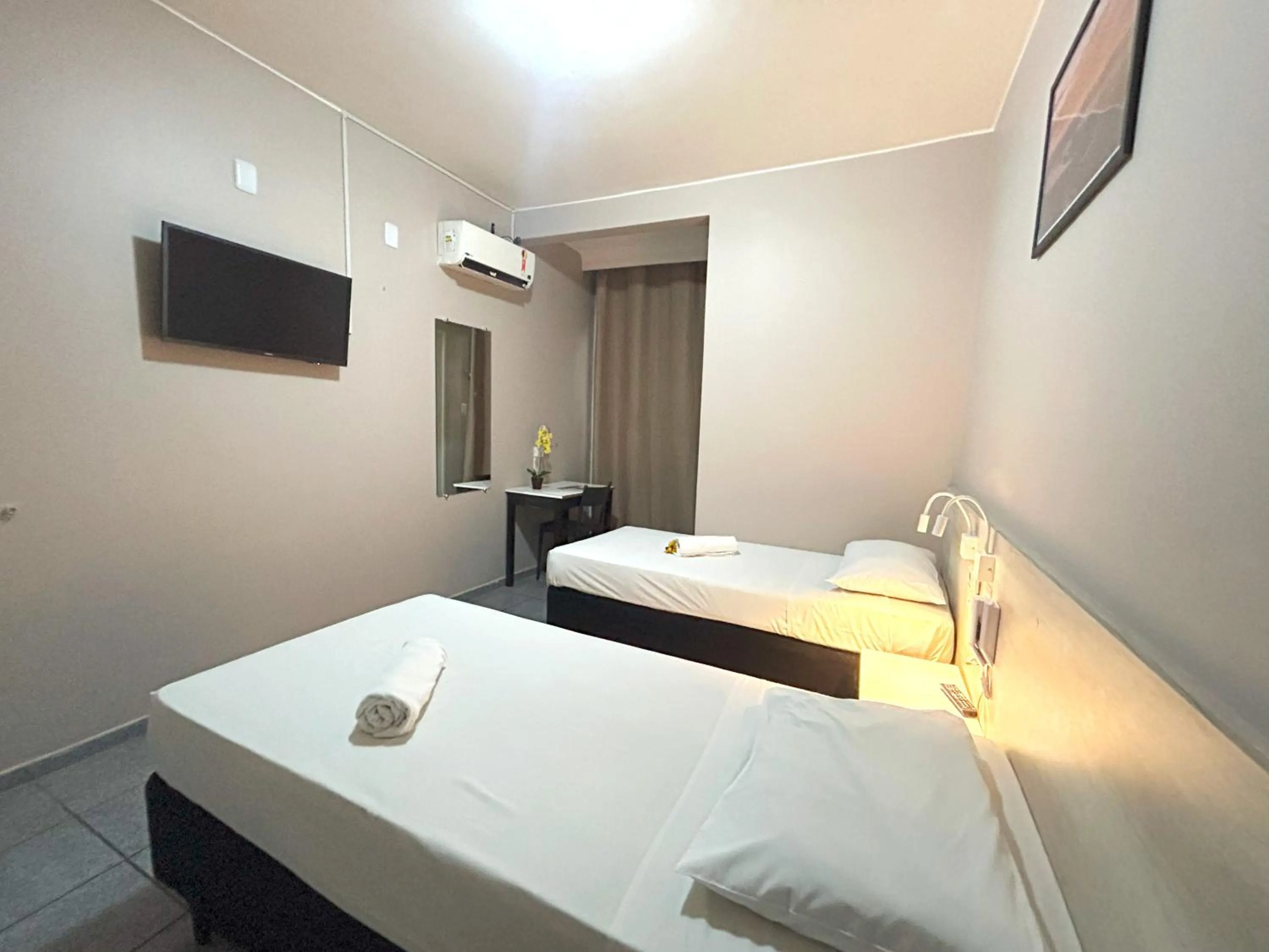 Bed in Hotel El Pilar by Bsb Inn