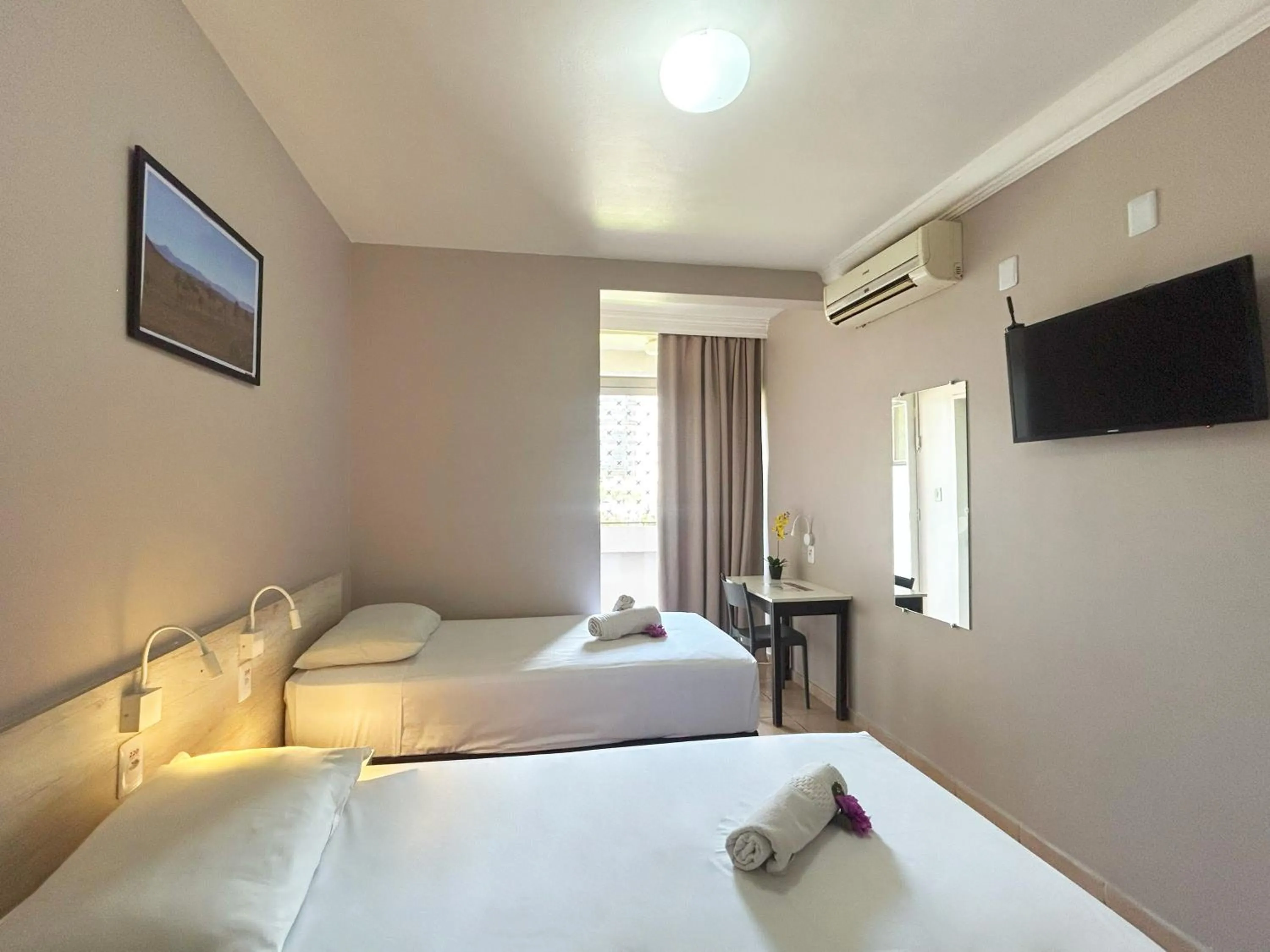 Bed in Hotel El Pilar by Bsb Inn