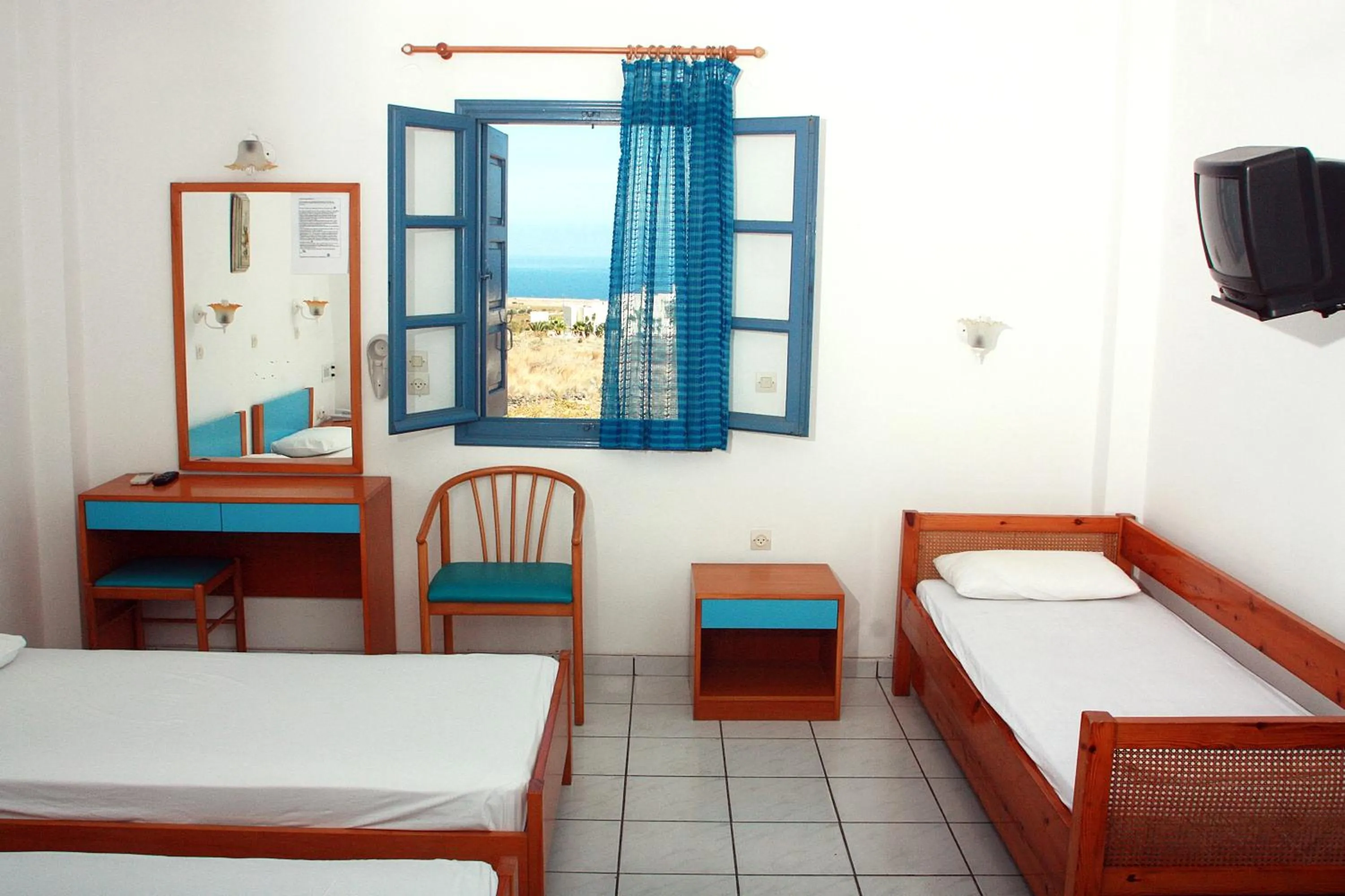 Photo of the whole room, Bed in Hotel Kalma