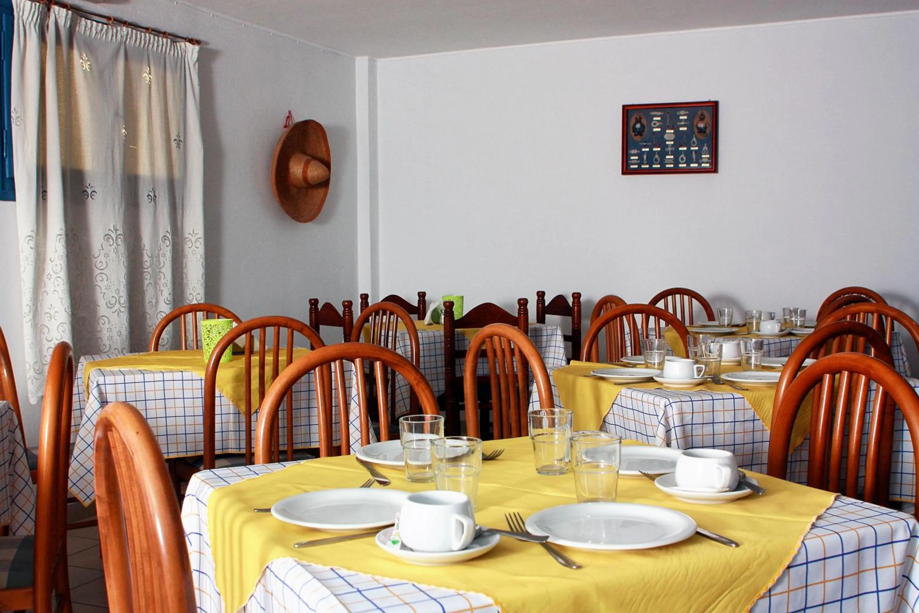 Restaurant/places to eat in Hotel Kalma