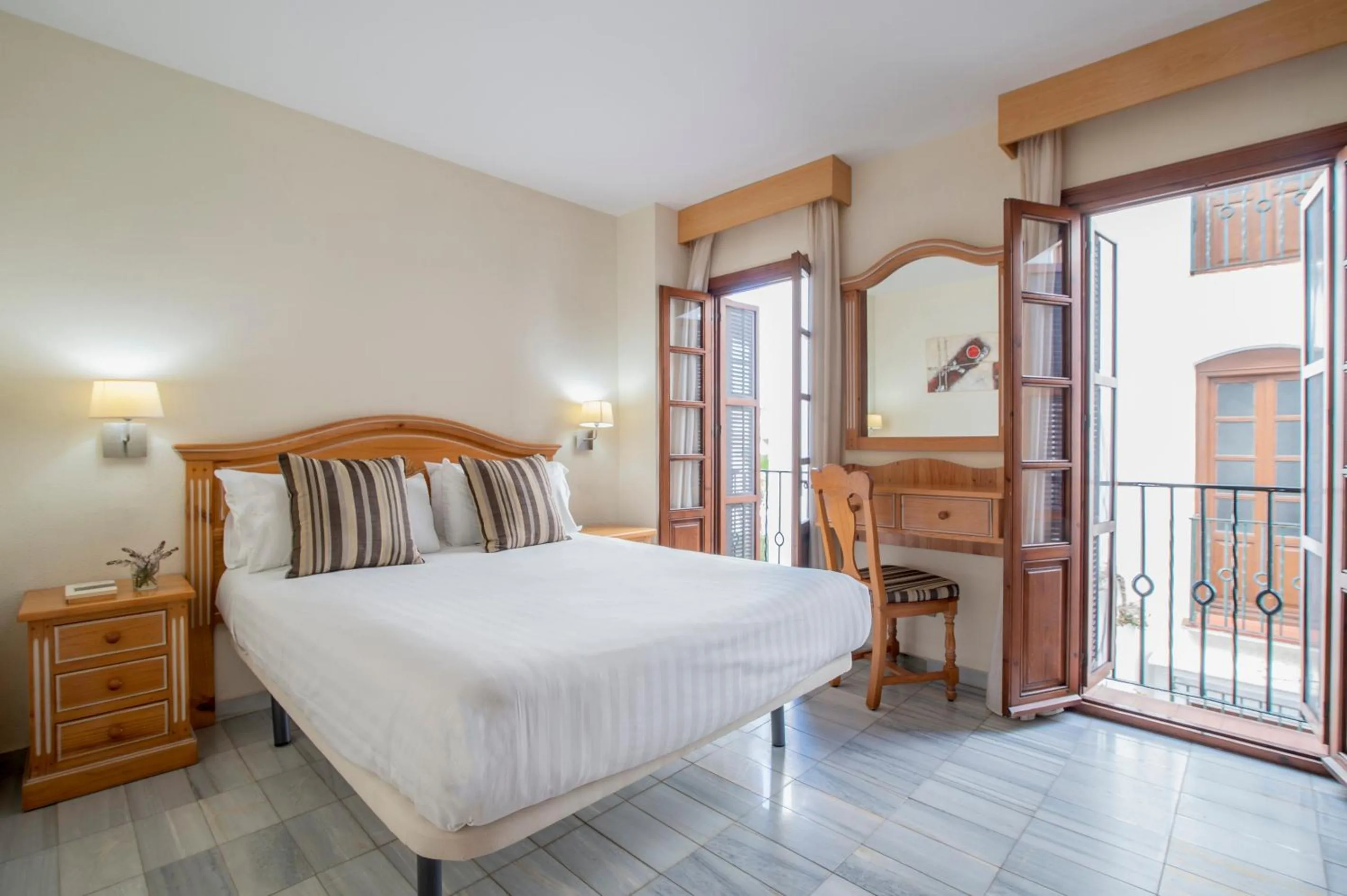 Bedroom, Bed in Macdonald Villacana Resort