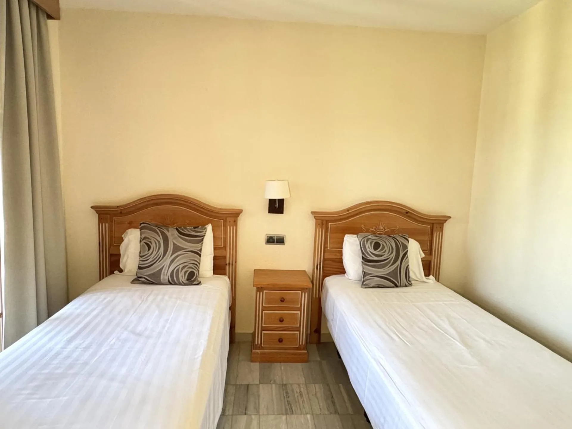 Bedroom, Bed in Macdonald Villacana Resort