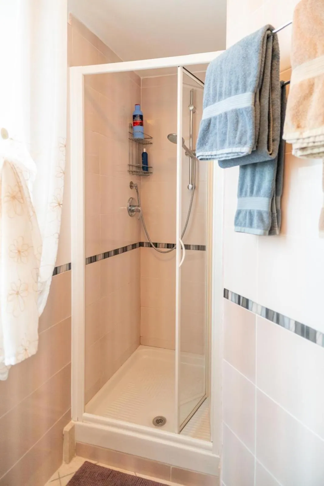 Shower in La Fossetta B&B