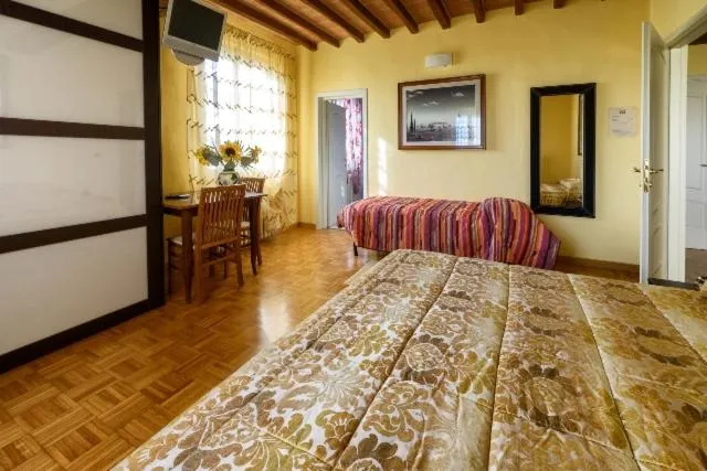Photo of the whole room, Bed in La Fossetta B&B