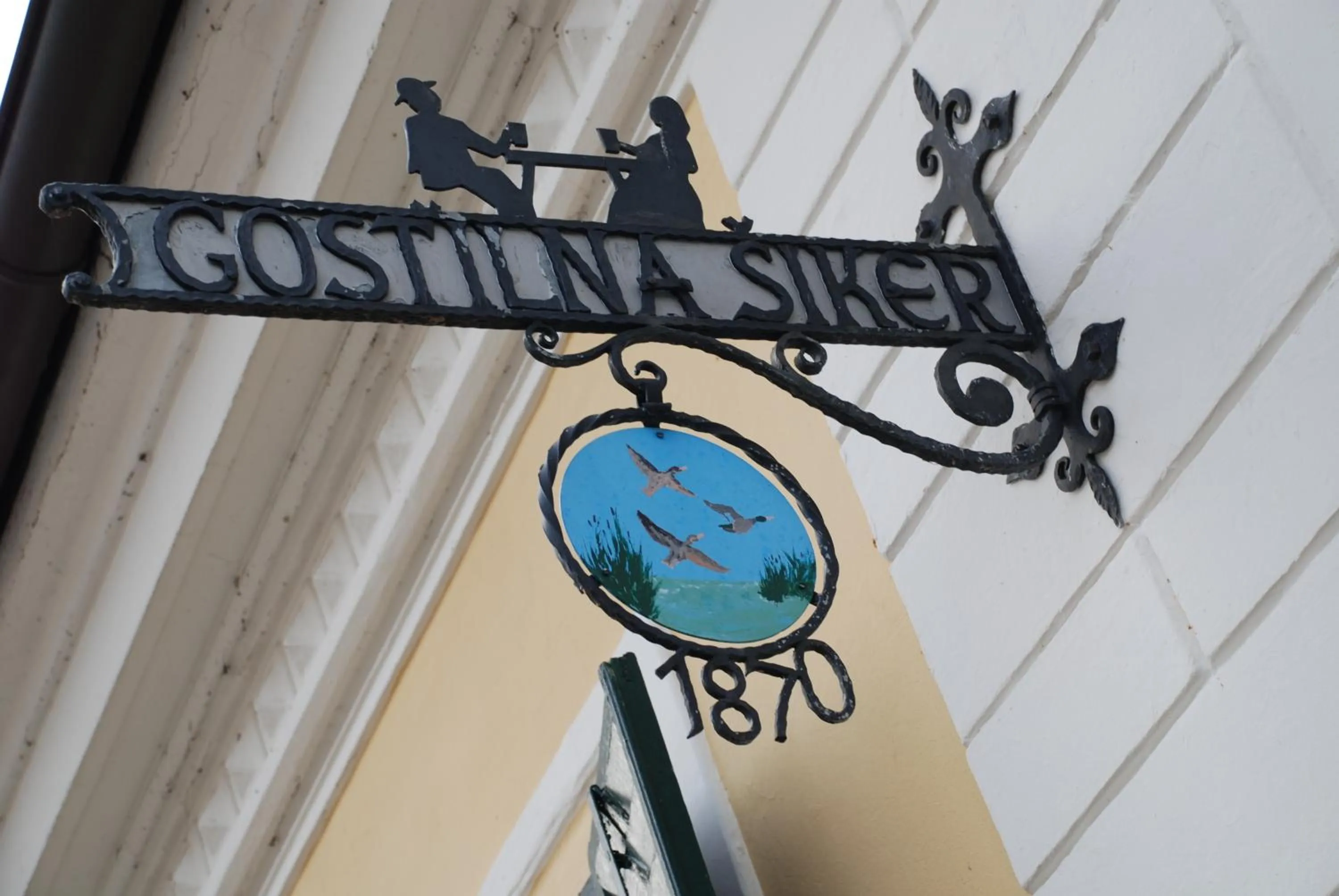 Property logo or sign in Šiker B&B Hotel