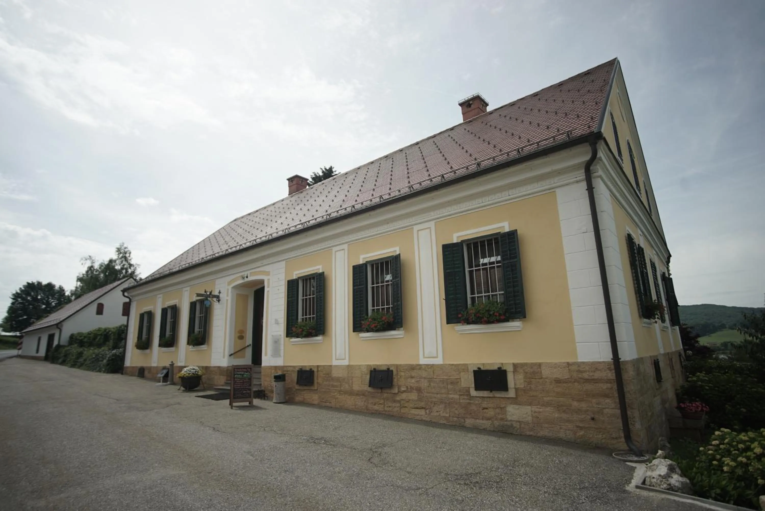 Restaurant/places to eat in Šiker B&B Hotel