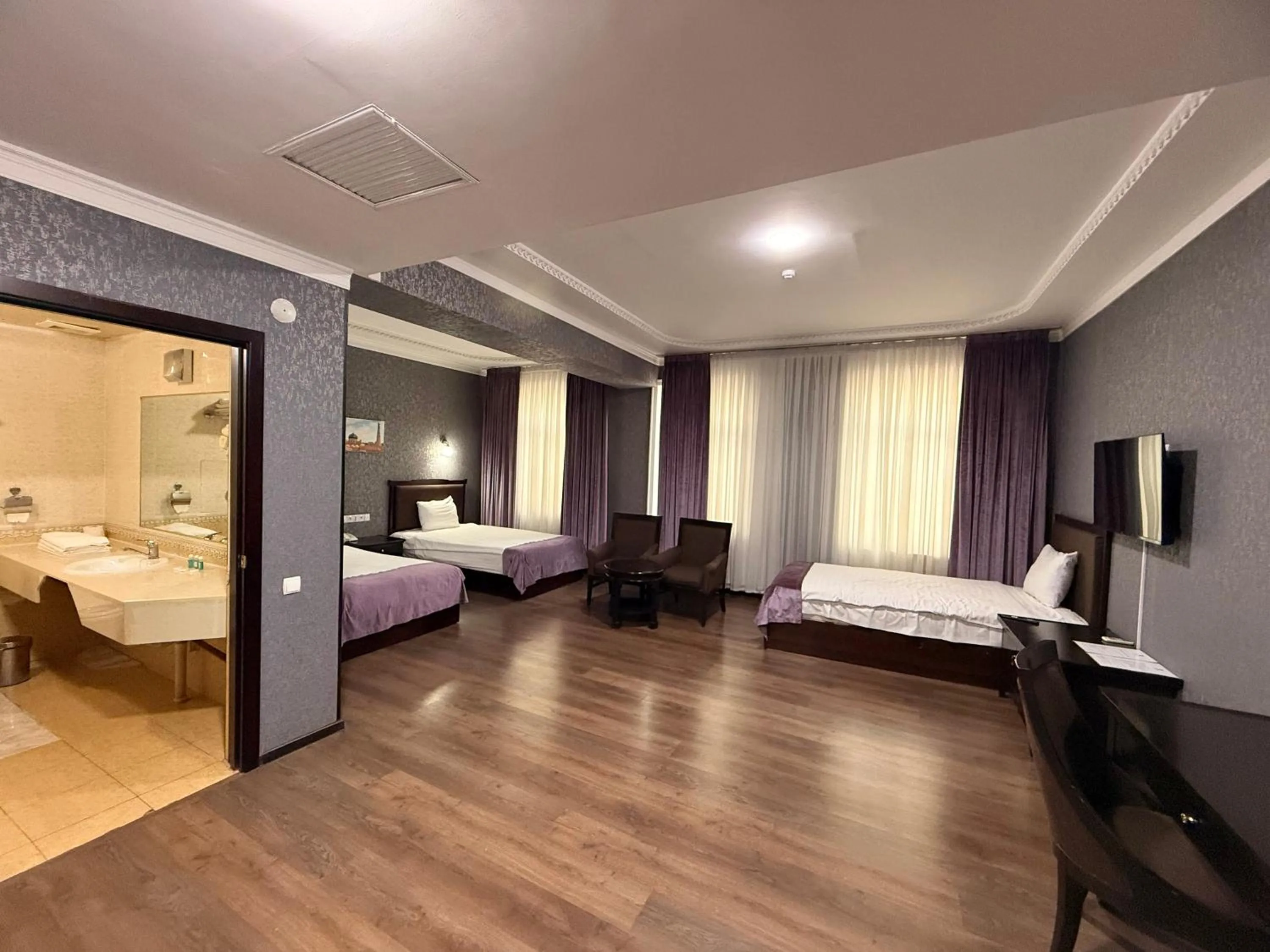 Bed in Golden Valley Hotel