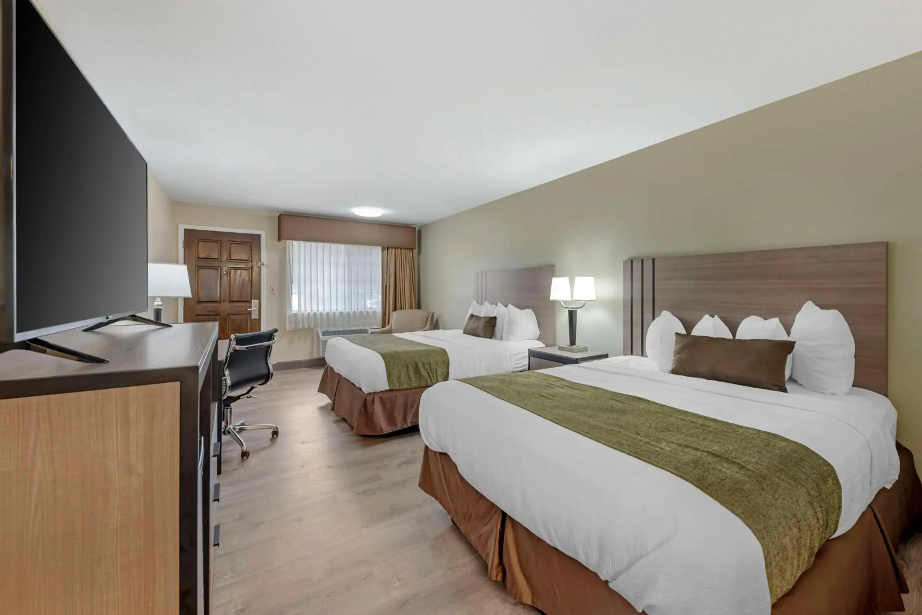 Bedroom, Bed in Best Western Inn of Brenham Bedroom, Bed in Best Western Inn of Brenham