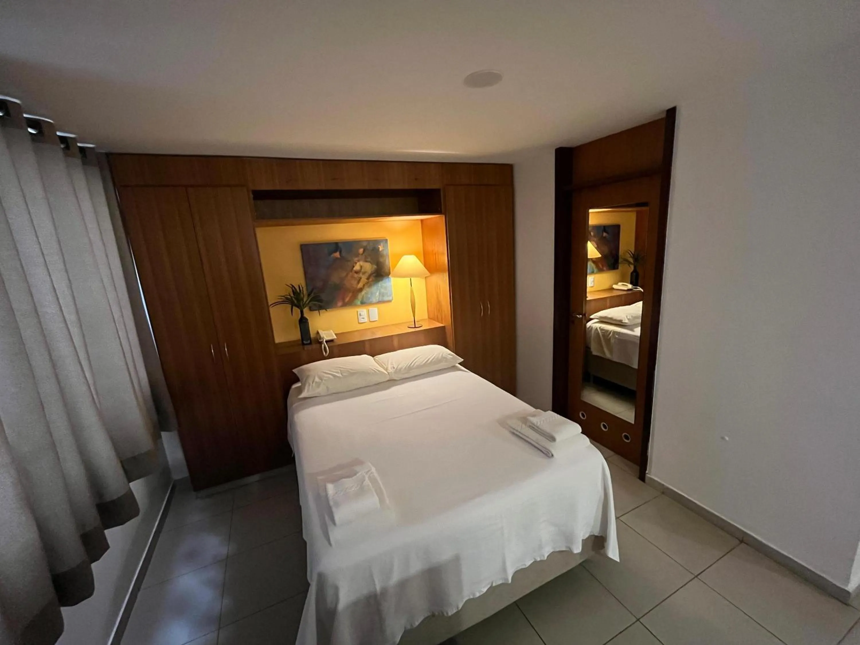 Bed in Mansoori Apart II