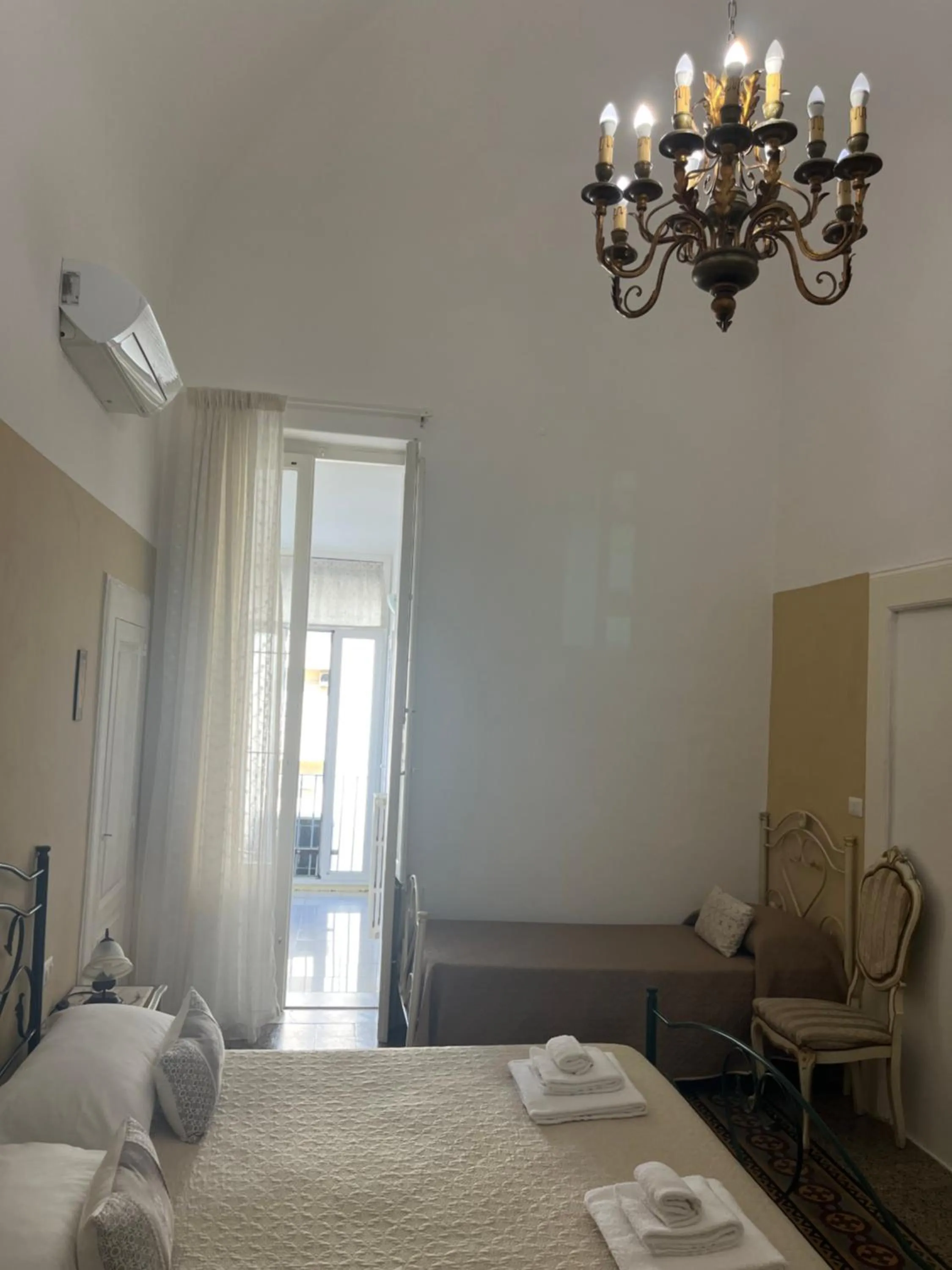 Bed in B&B Chimera Bari