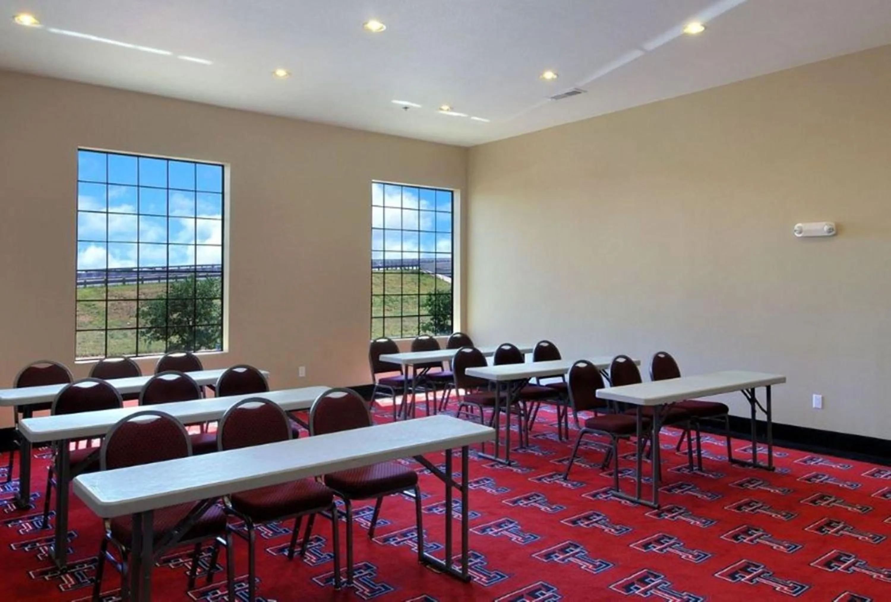 Meeting/conference room in Days Inn by Wyndham Lubbock South