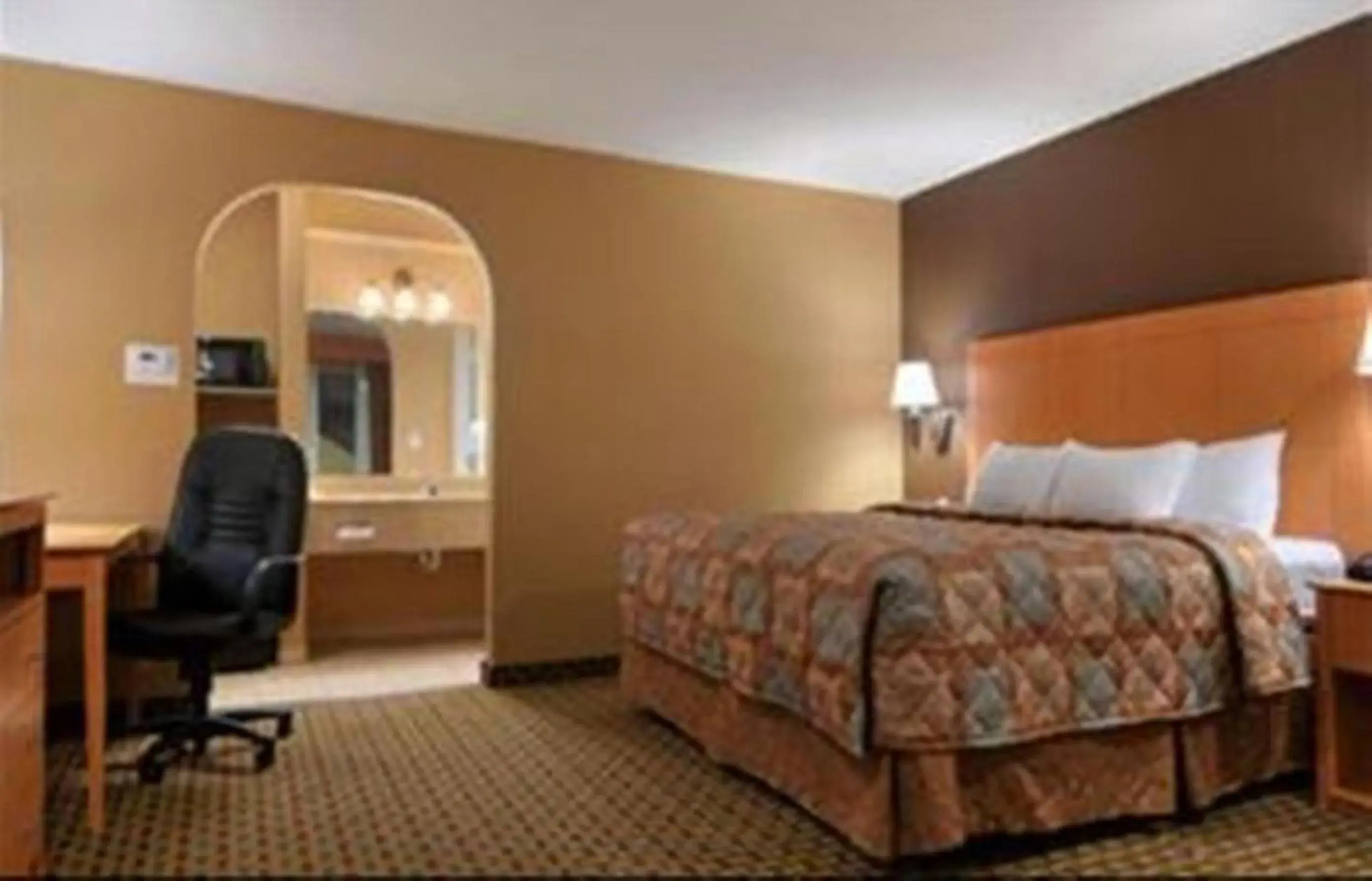 Bedroom, Bed in Days Inn by Wyndham Lubbock South Bedroom, Bed in Days Inn by Wyndham Lubbock South