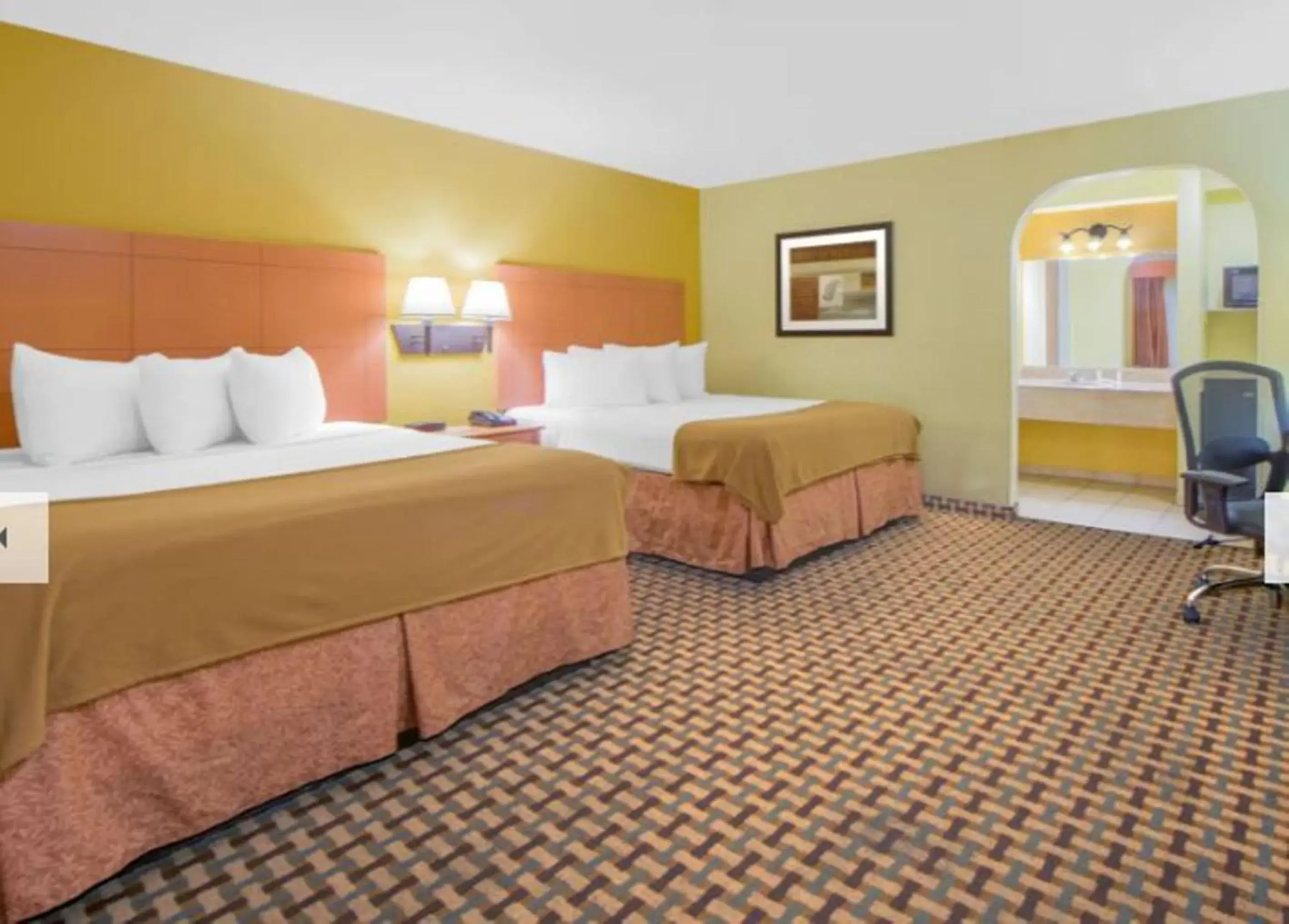 Bedroom, Bed in Days Inn by Wyndham Lubbock South Bedroom, Bed in Days Inn by Wyndham Lubbock South