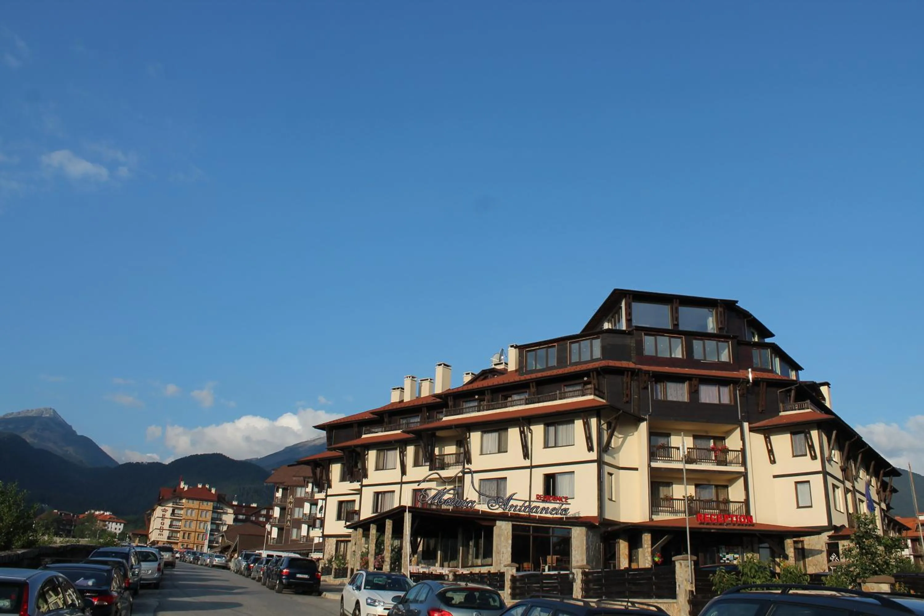 Property building in Maria-Antoaneta Residence