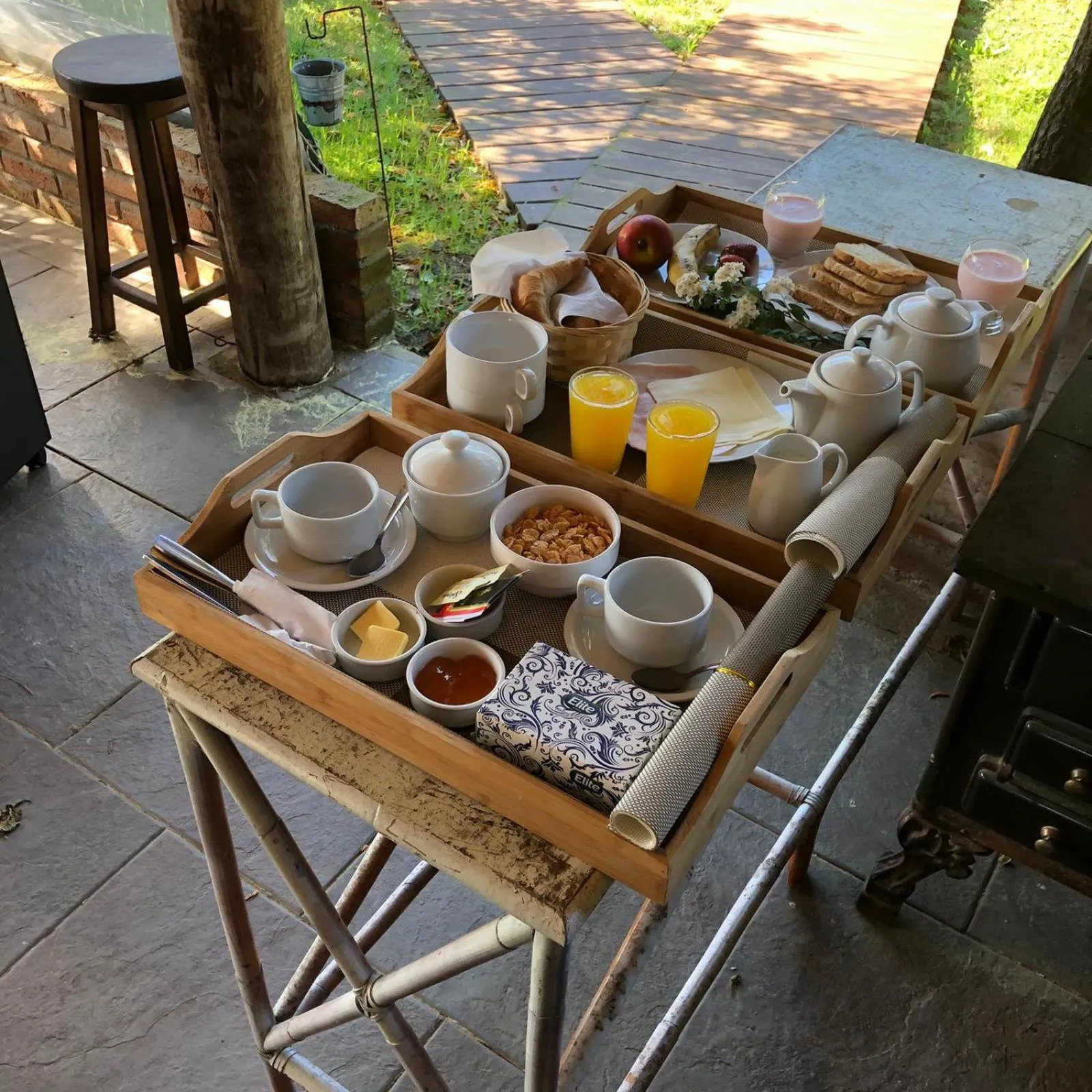 Breakfast in Resort 77