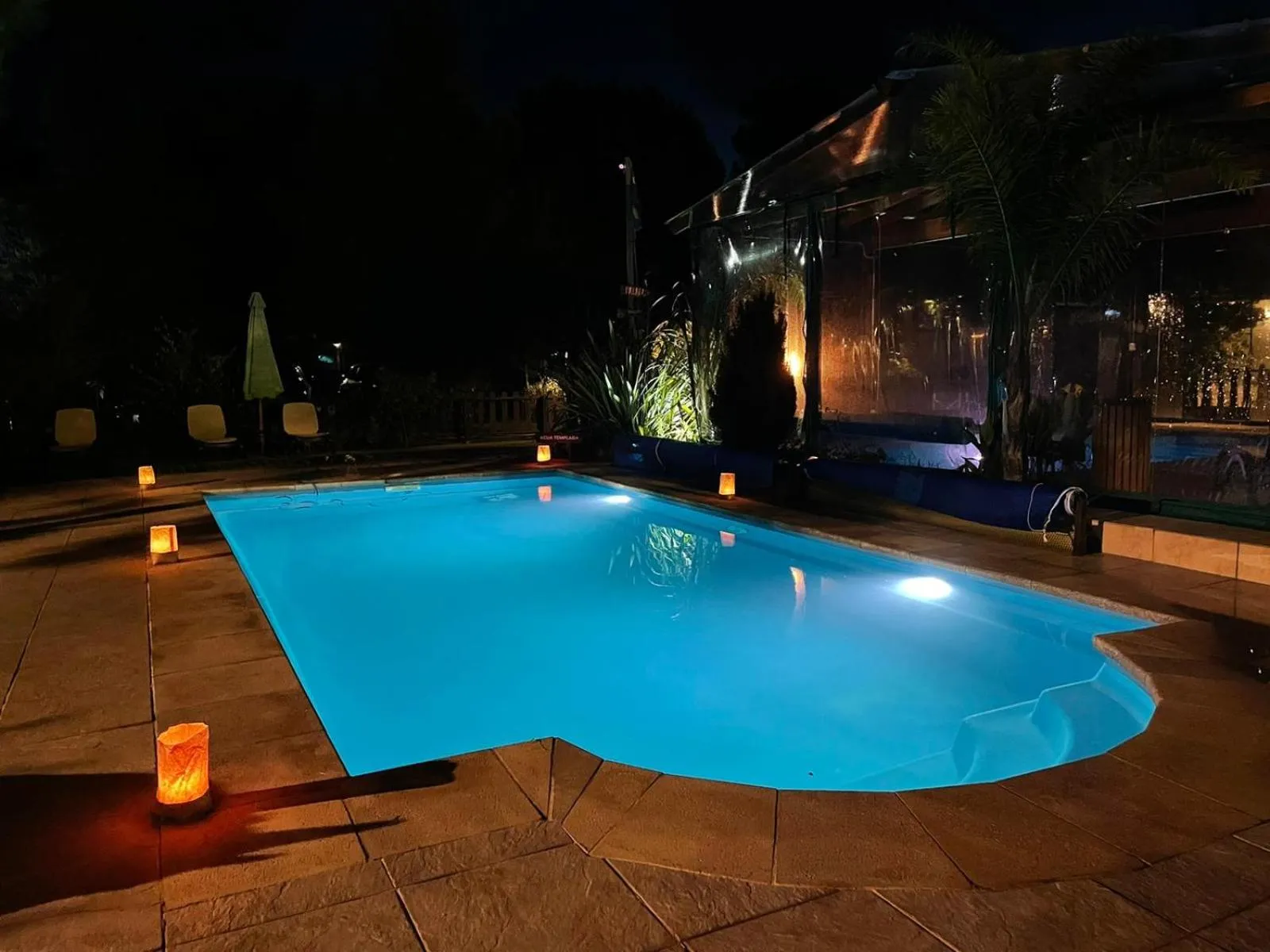 Swimming pool in Resort 77