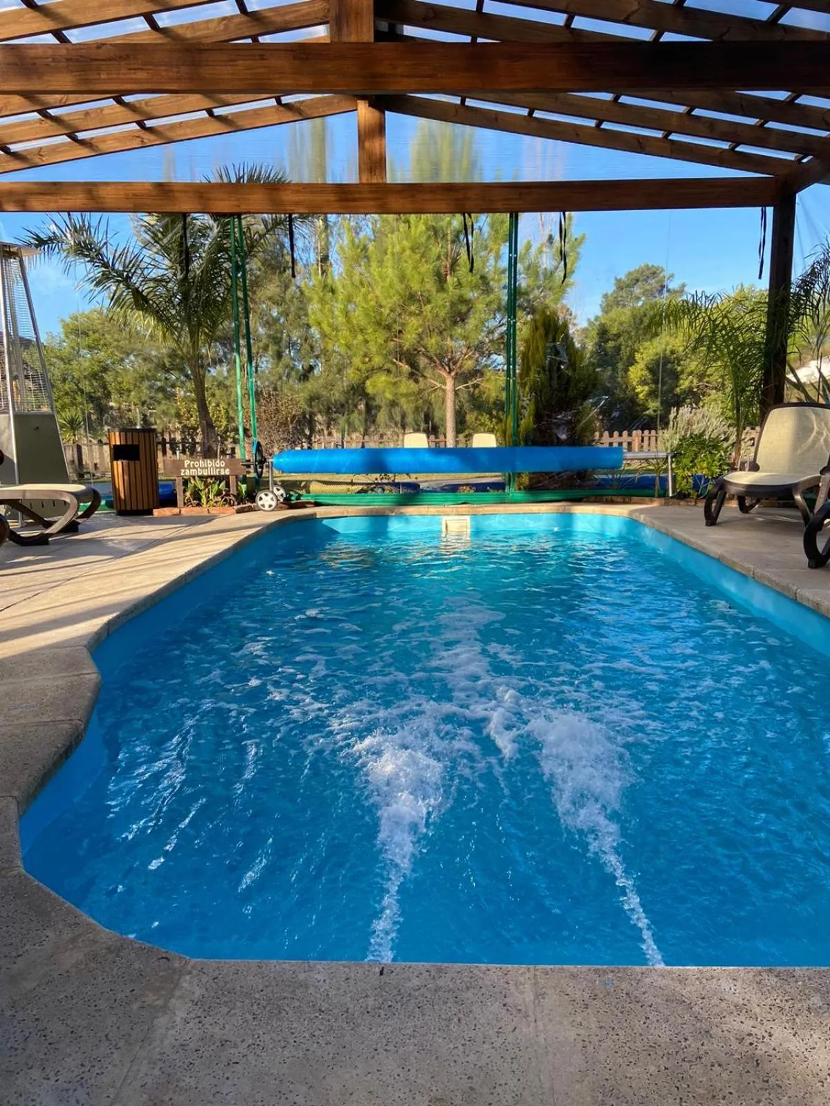 Swimming pool in Resort 77