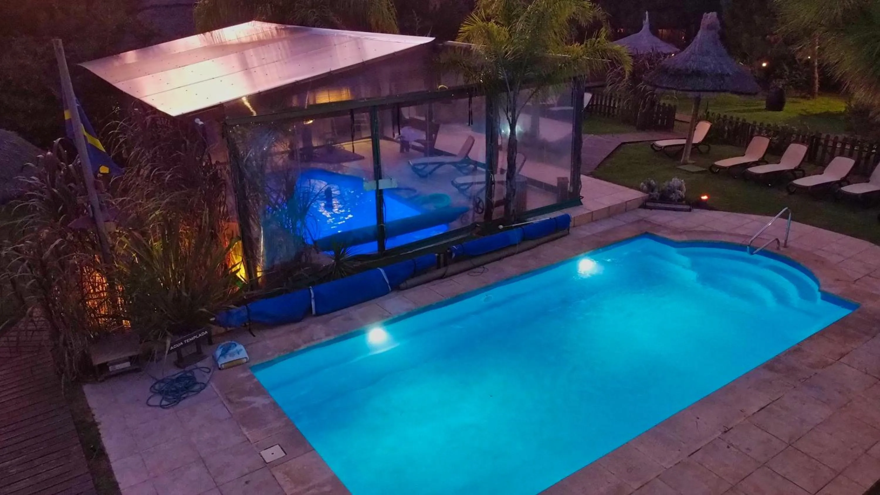 Swimming pool in Resort 77