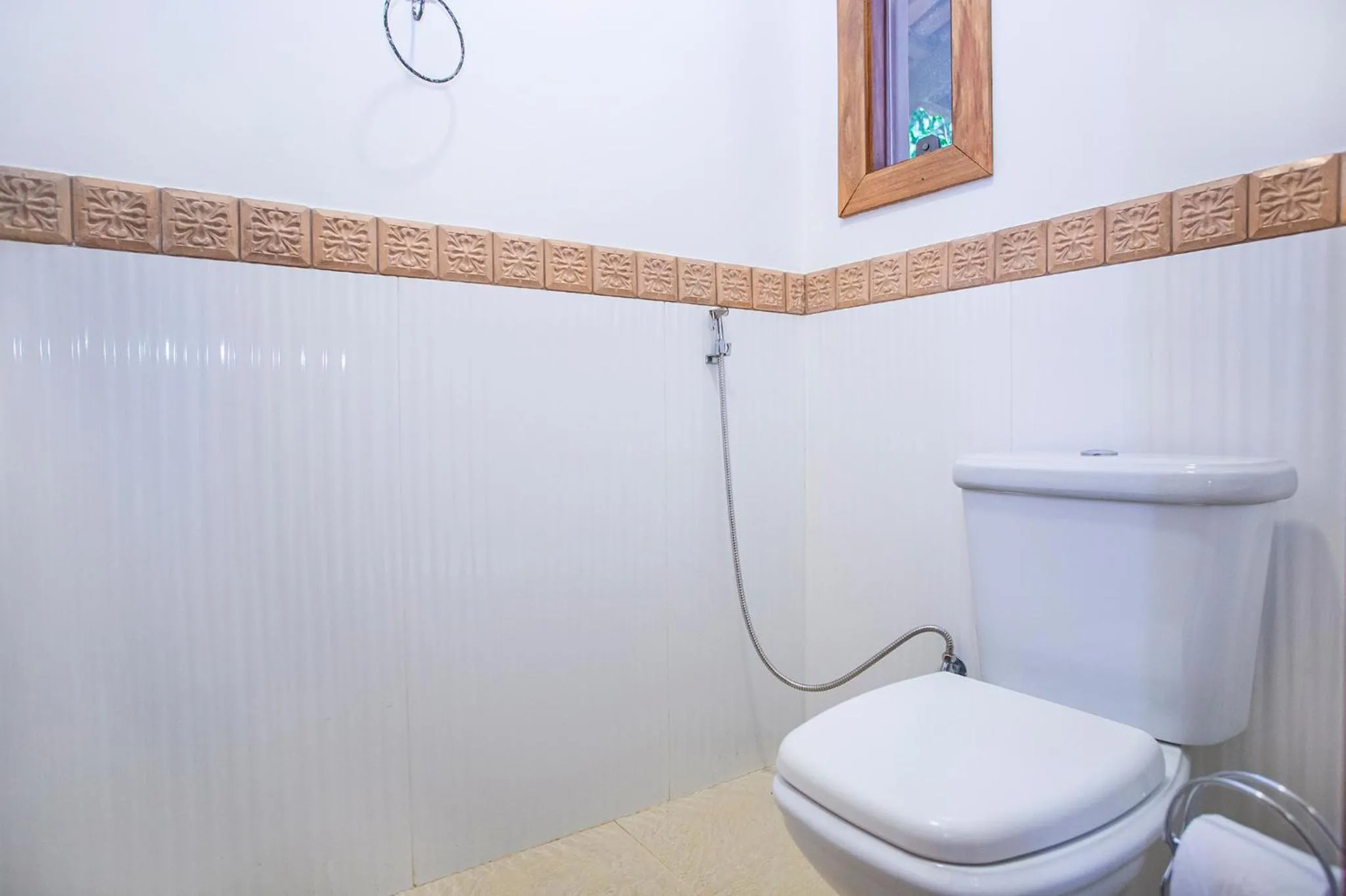 Toilet in Pousada Cavaleiro dos Pireneus