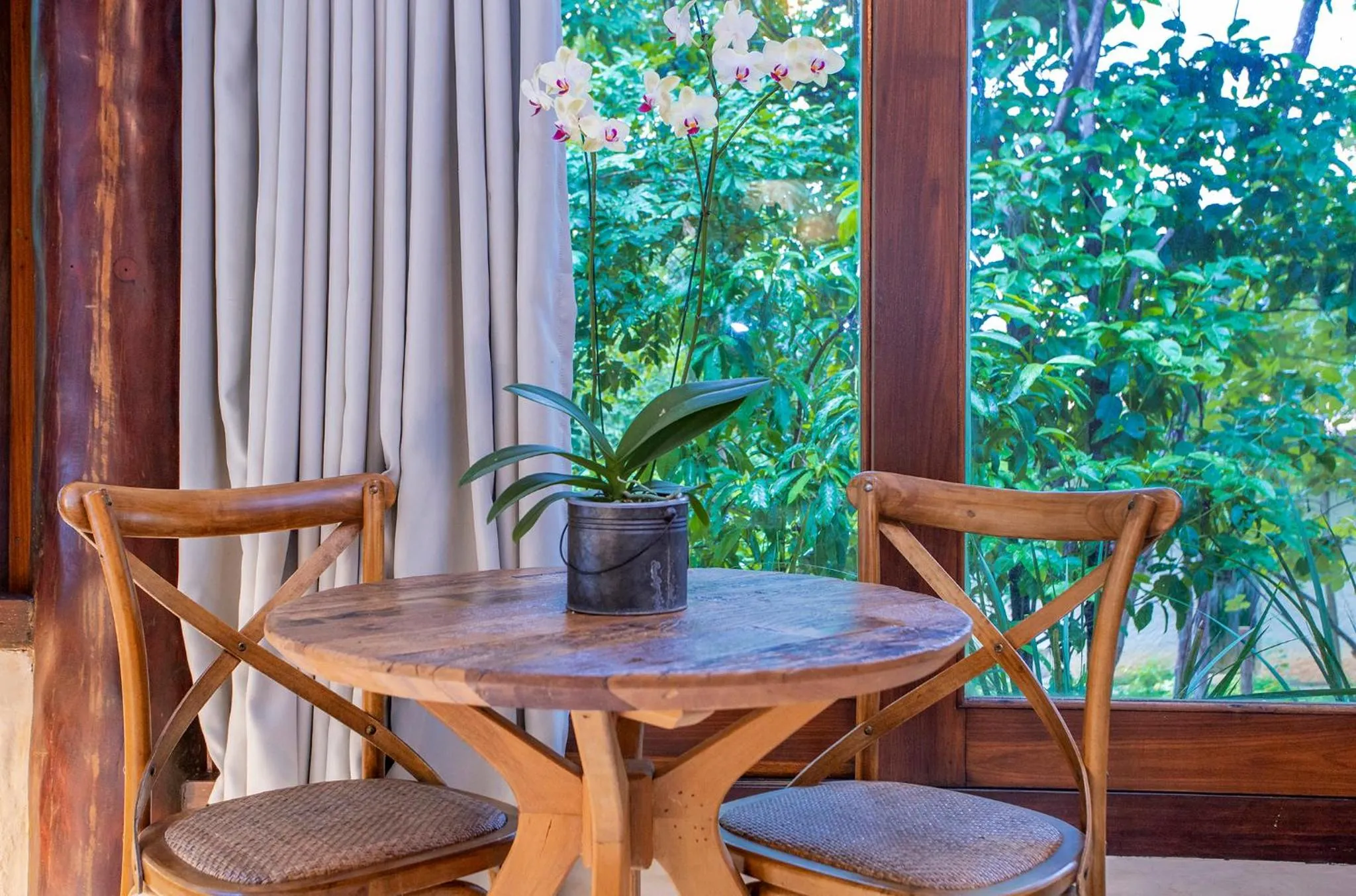 Dining area in Pousada Cavaleiro dos Pireneus