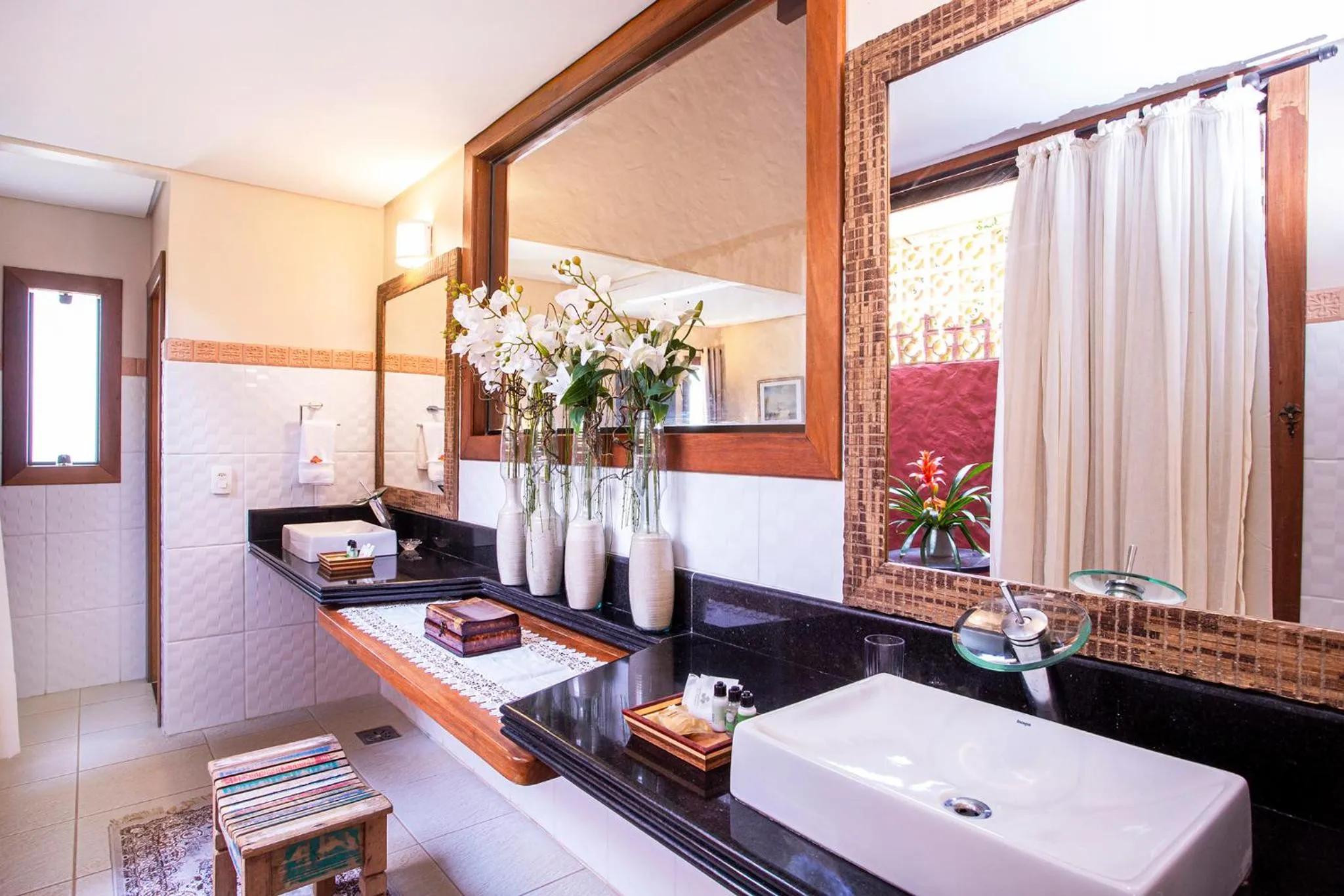 Bathroom in Pousada Cavaleiro dos Pireneus
