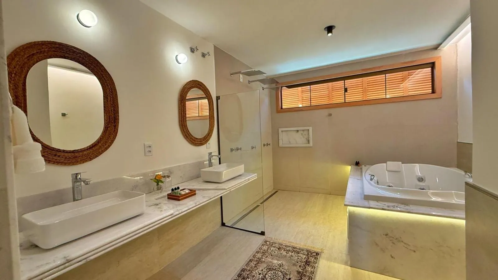 Bathroom in Pousada Cavaleiro dos Pireneus