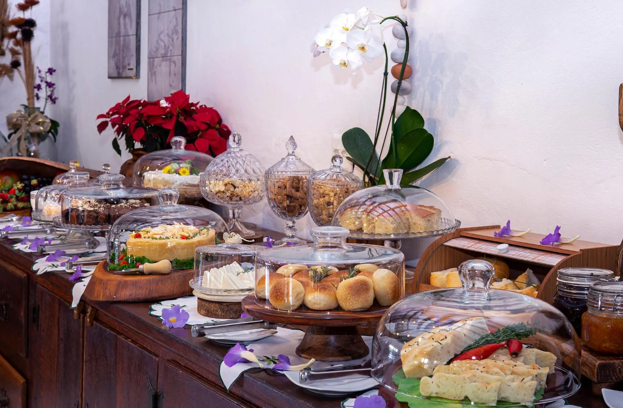 Breakfast in Pousada Cavaleiro dos Pireneus