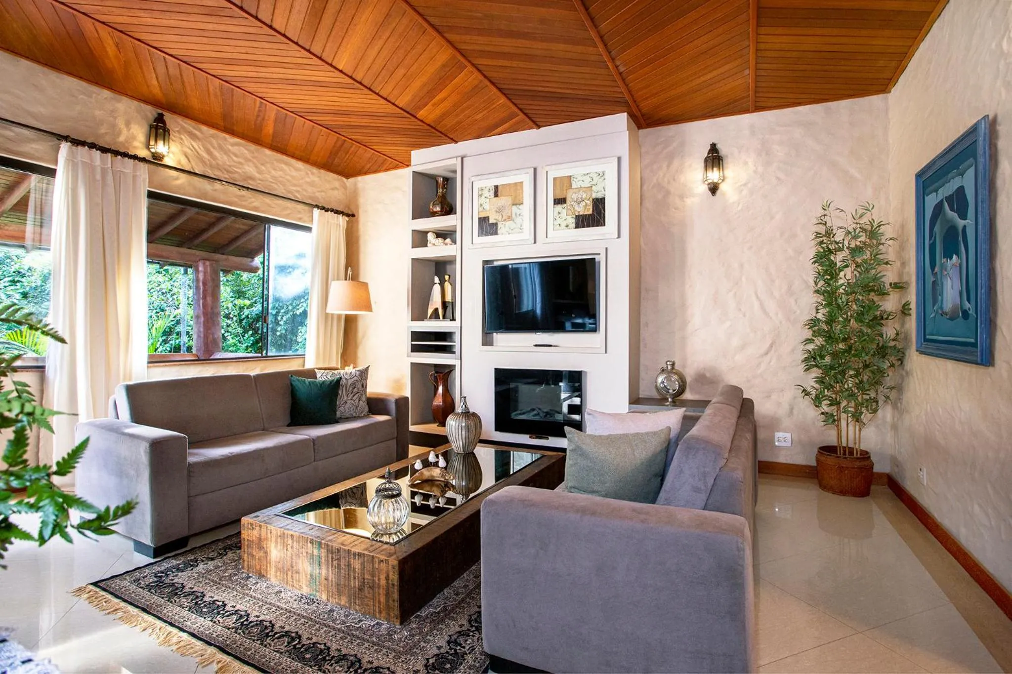 Seating area in Pousada Cavaleiro dos Pireneus