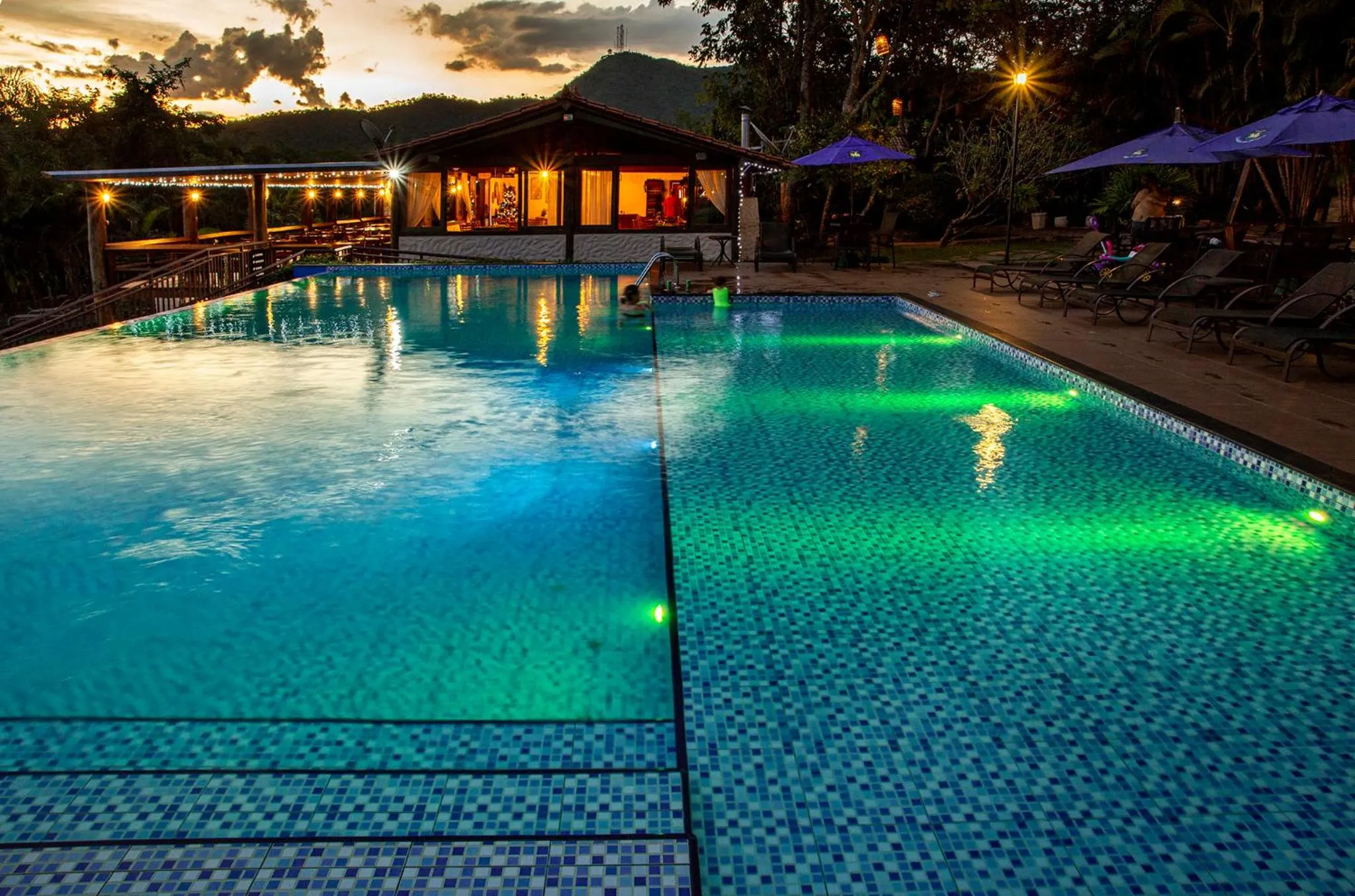 Swimming pool in Pousada Cavaleiro dos Pireneus