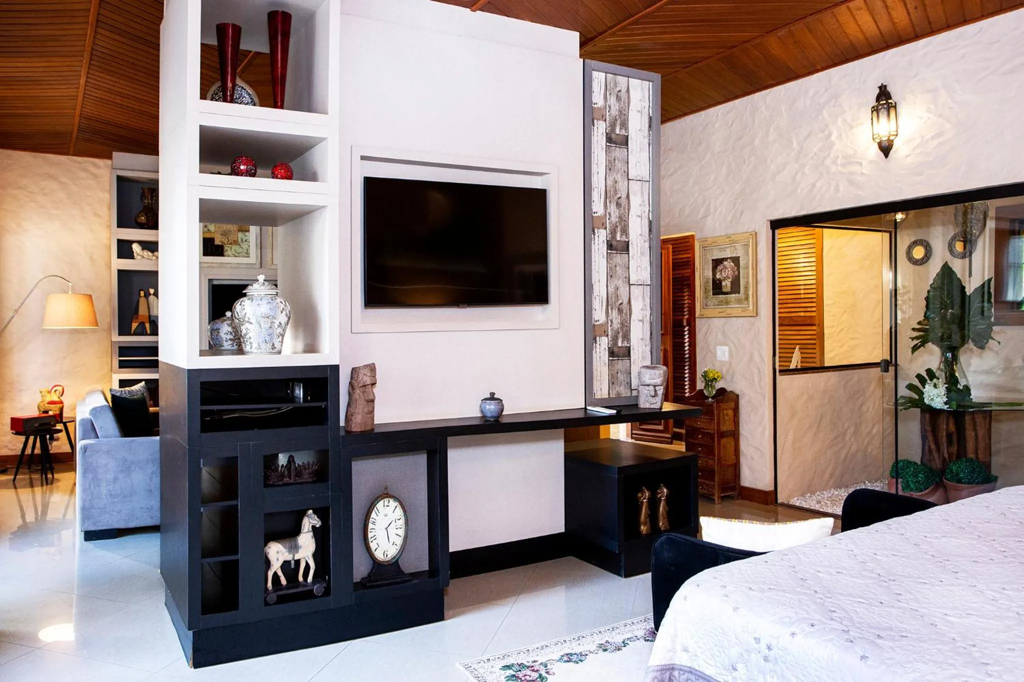 TV and multimedia, Bed in Pousada Cavaleiro dos Pireneus