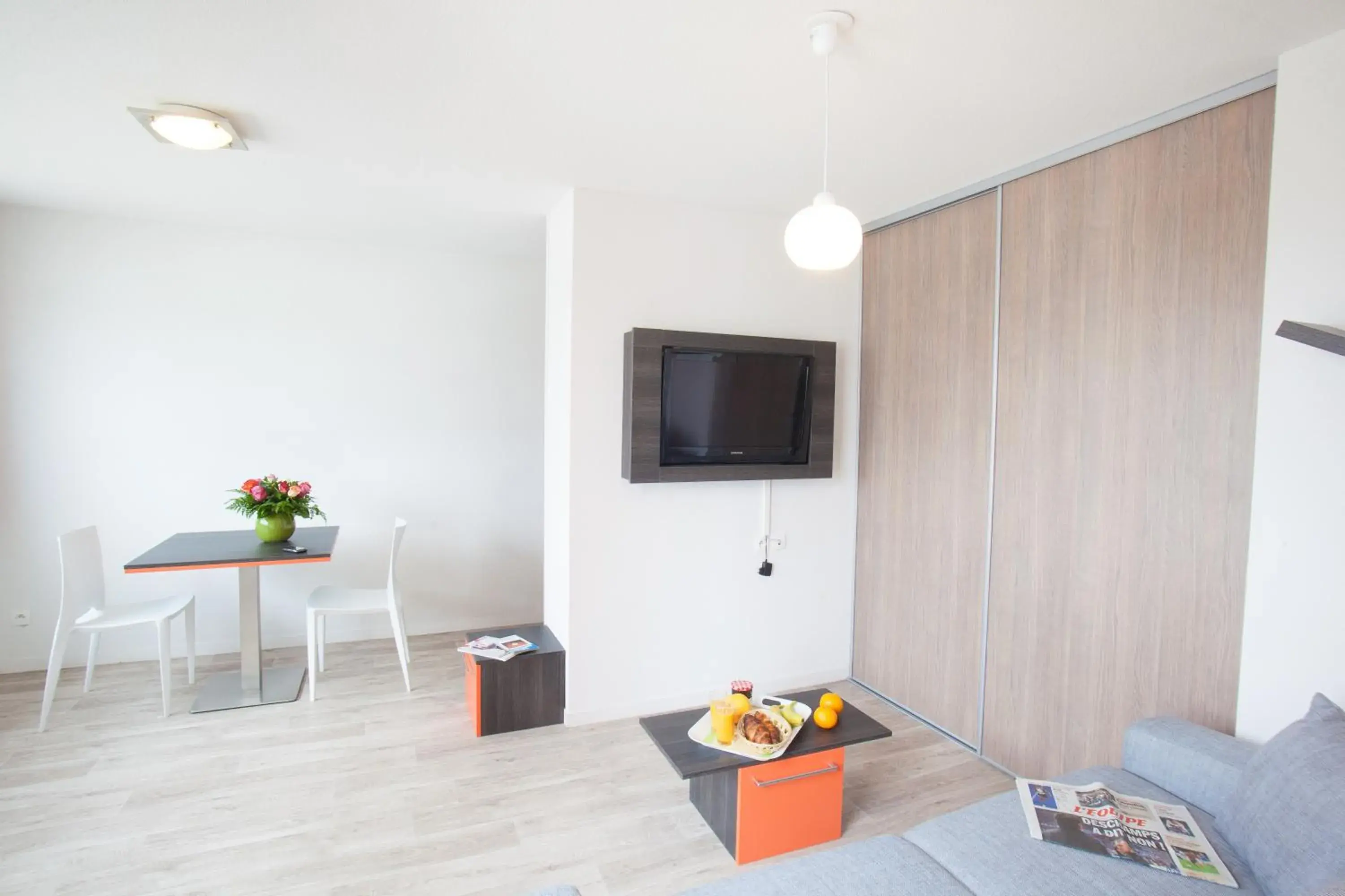 Living room in Adonis Paris Sud Living room in Adonis Paris Sud