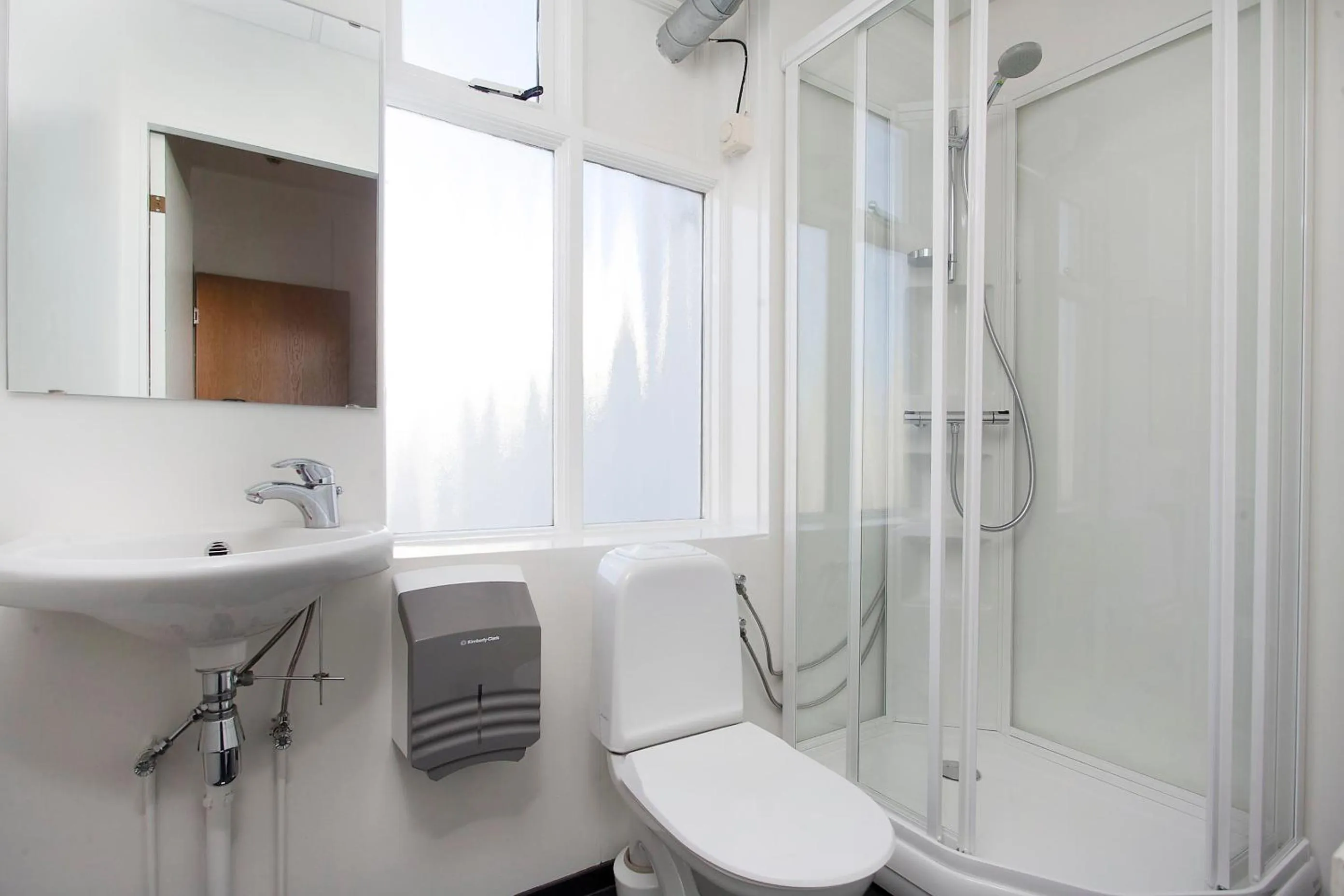 Shower in Apótek Guesthouse