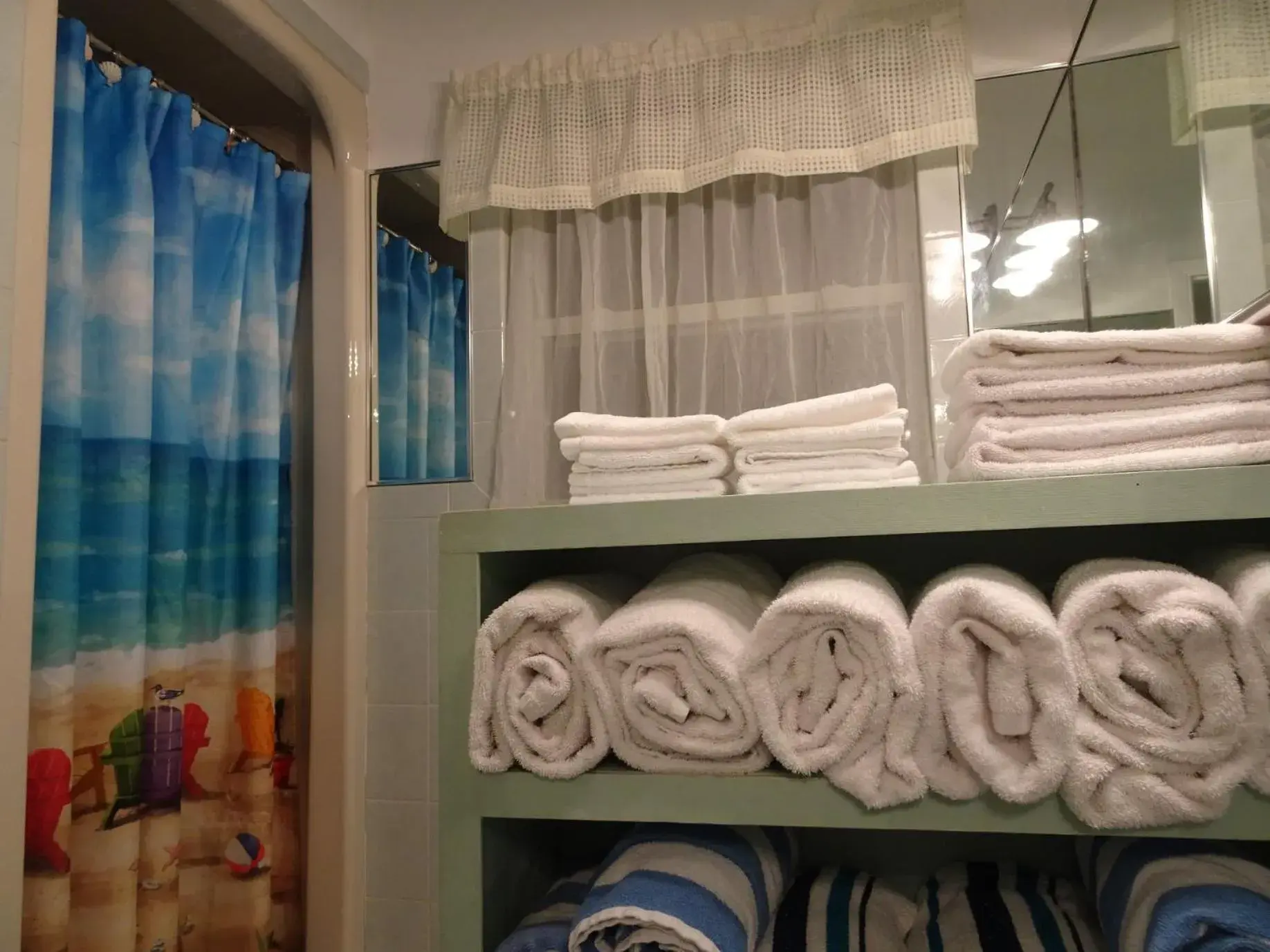 Bathroom in Suite Dreams Inn by the Beach Bathroom in Suite Dreams Inn by the Beach