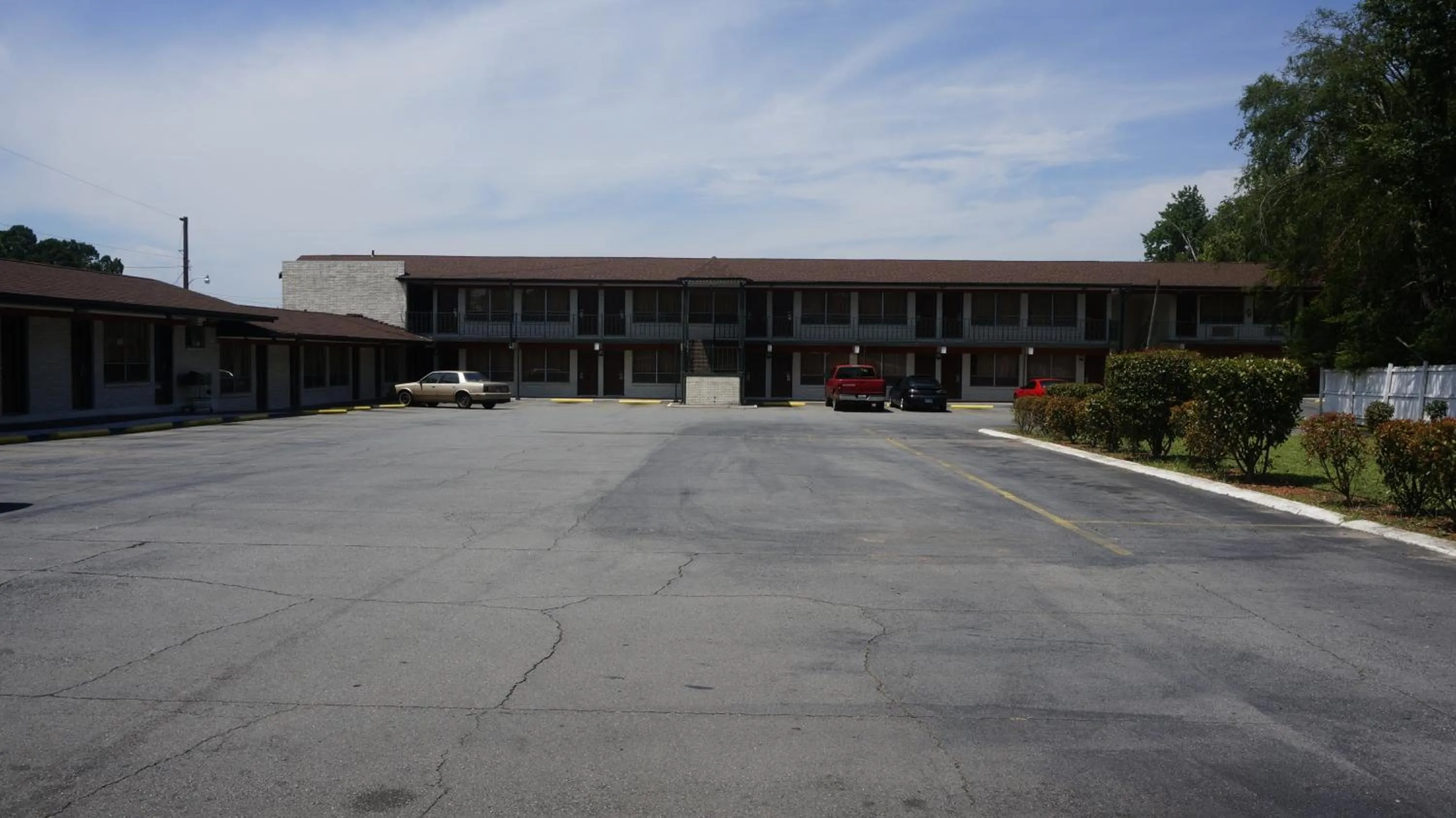 Decorative detail in Budget Inn Malvern