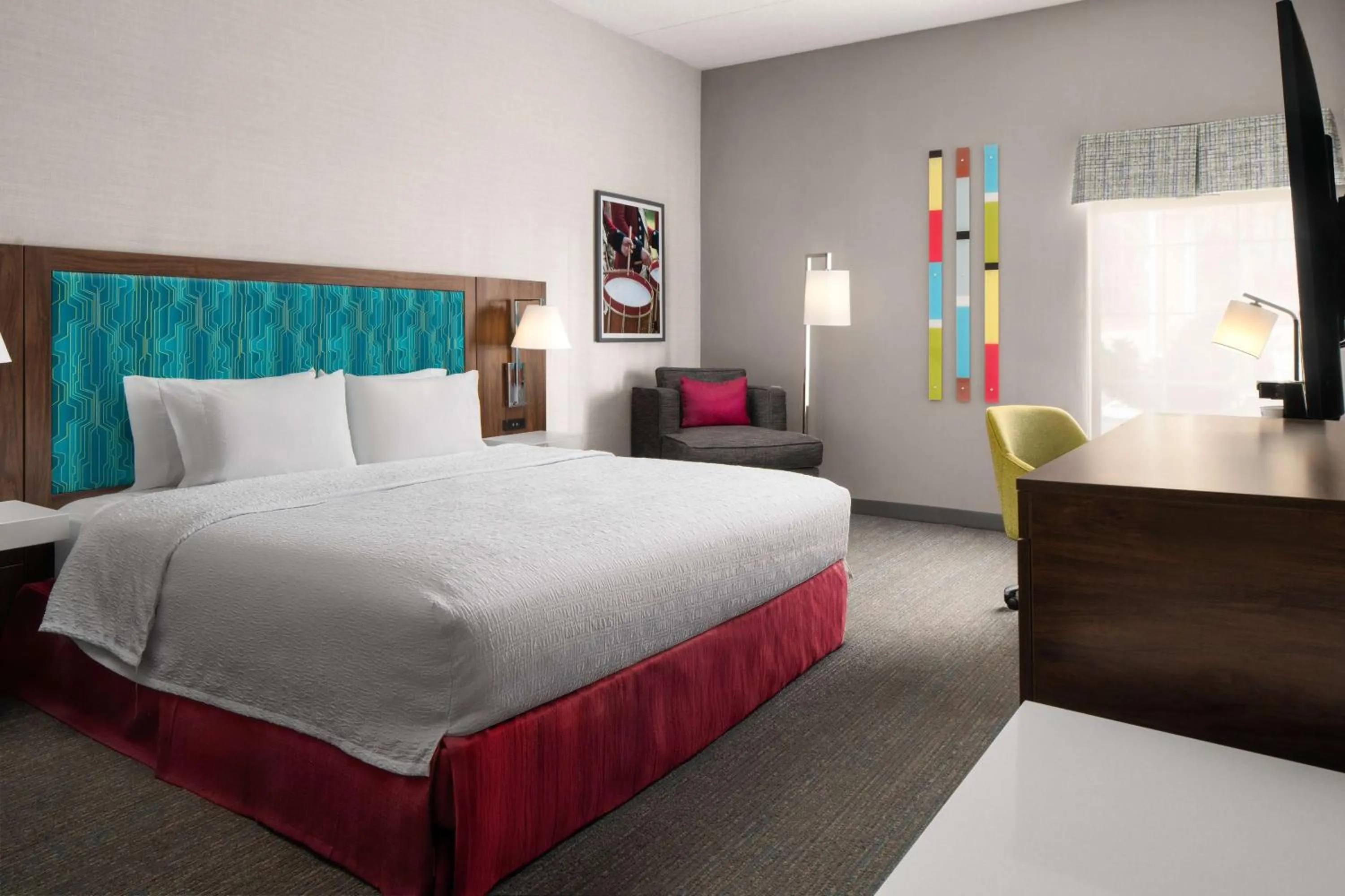 Bed in Hampton Inn Sturbridge