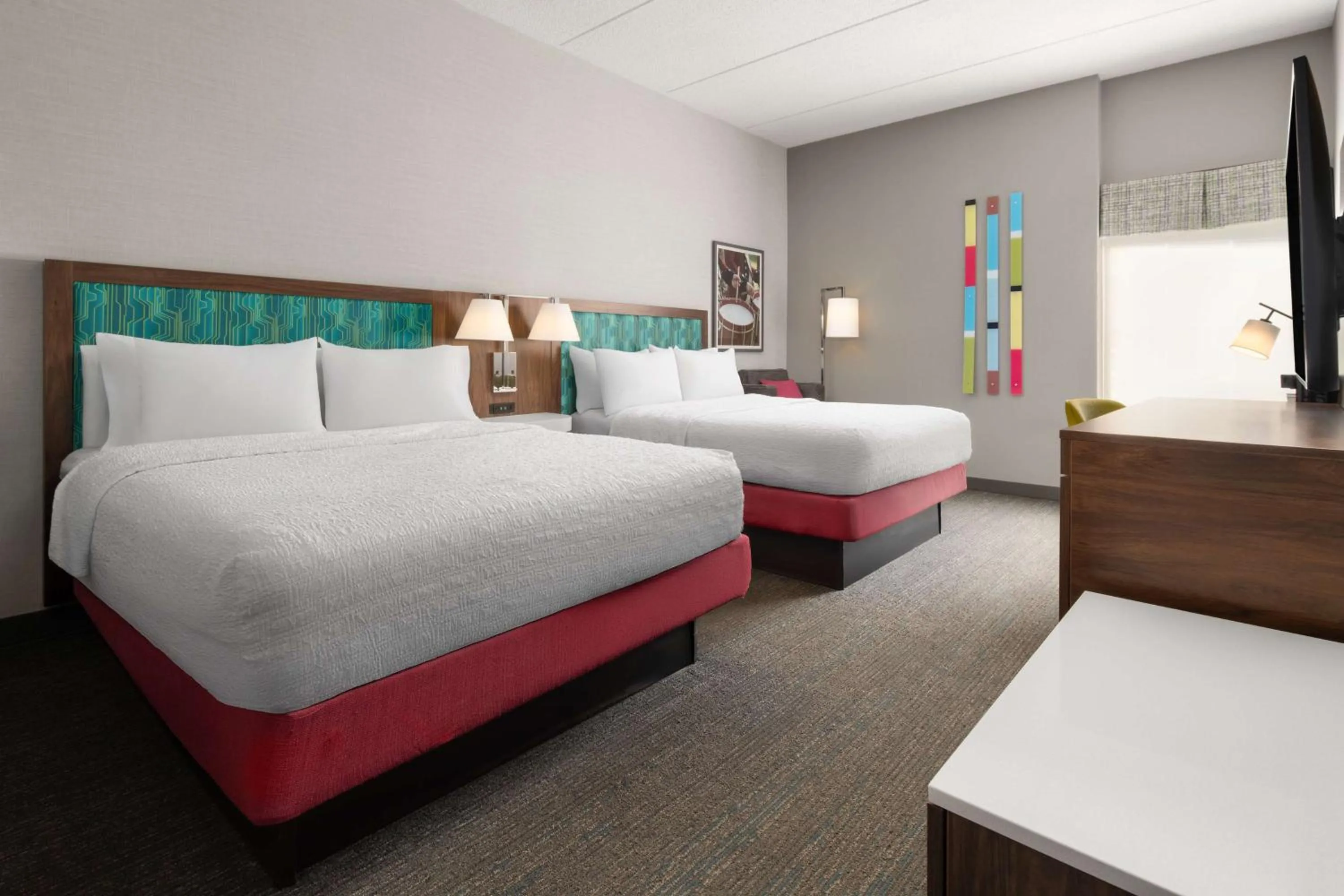 Bed in Hampton Inn Sturbridge