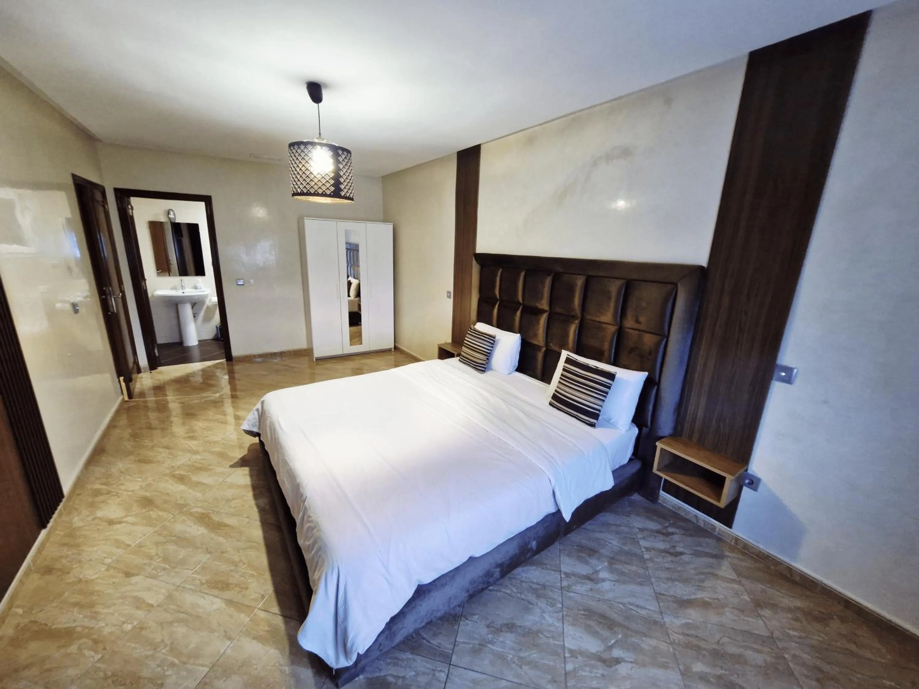 Bed in The happy lounge